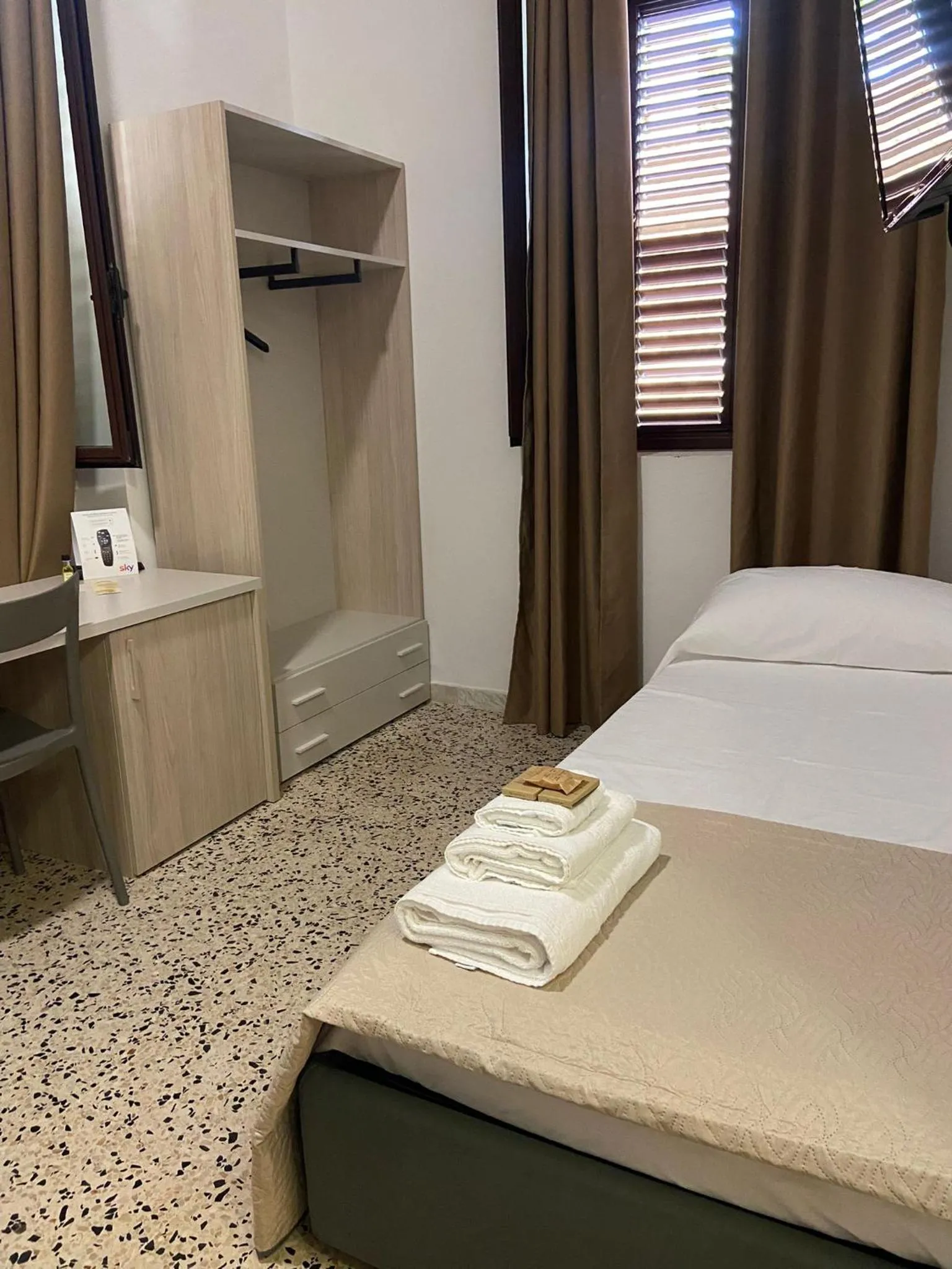 wardrobe, Bed in B&B Laudato Sii Tropea