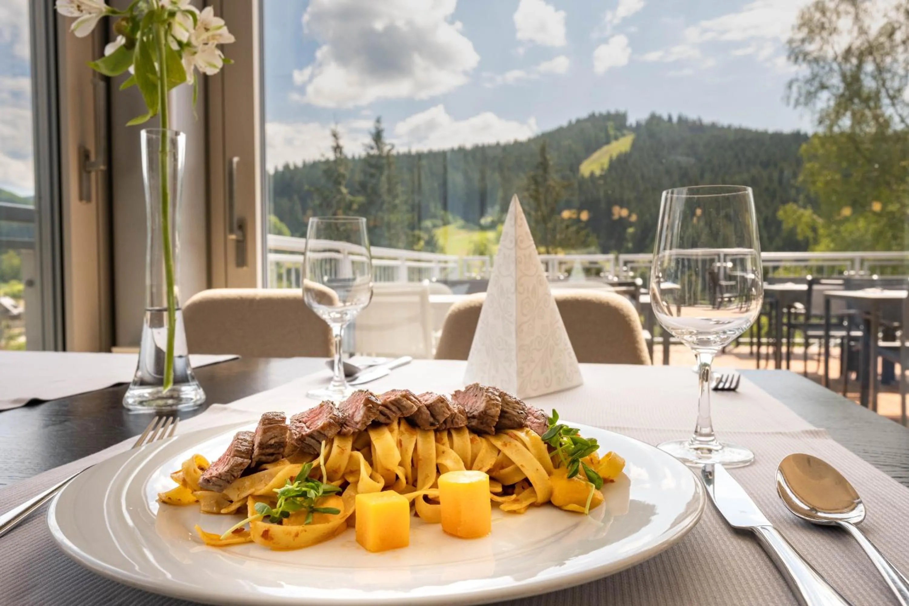 Restaurant/places to eat in Spa hotel Lanterna