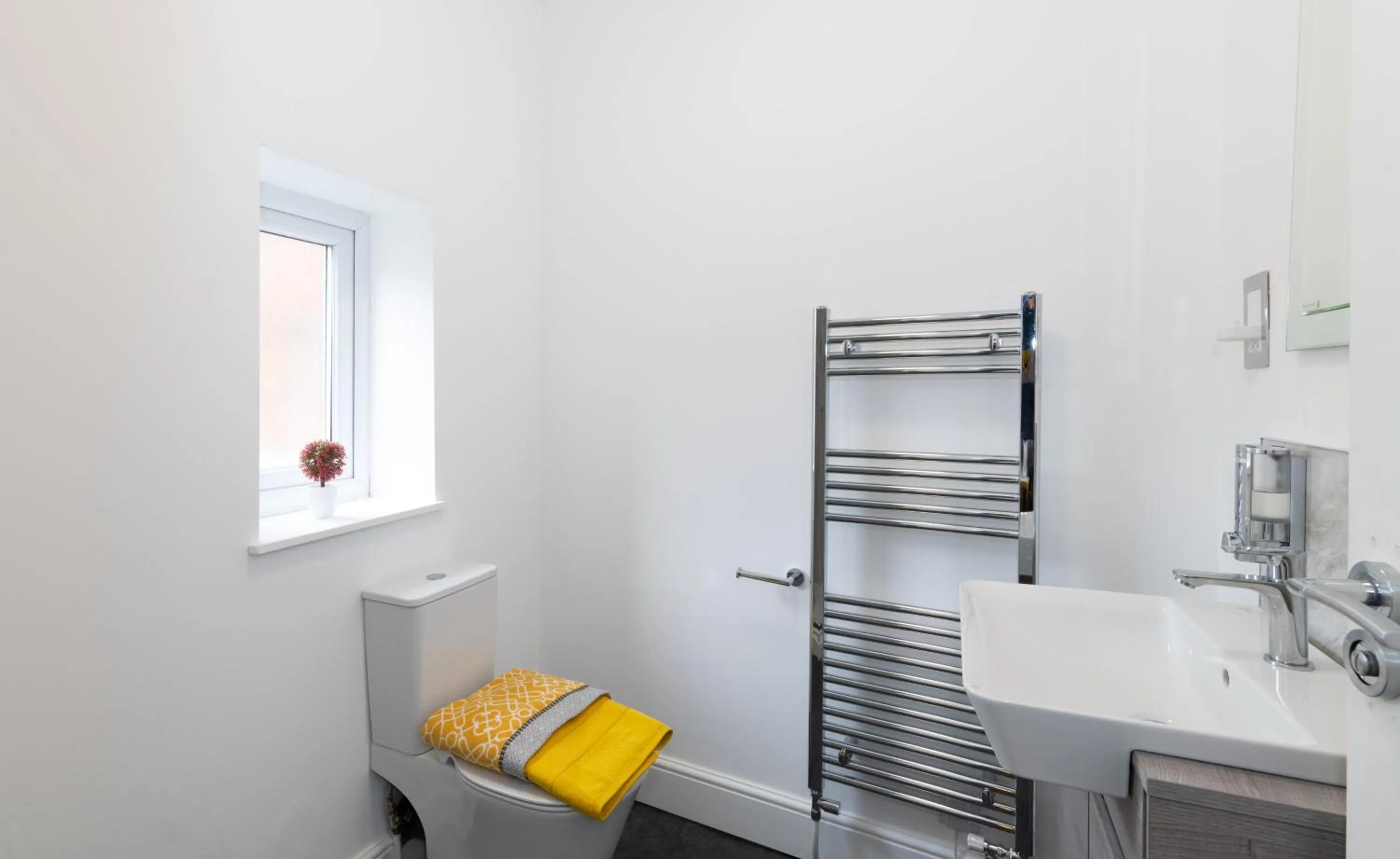 Bedroom in BrickSage Rooms, King's Lynn South Gate