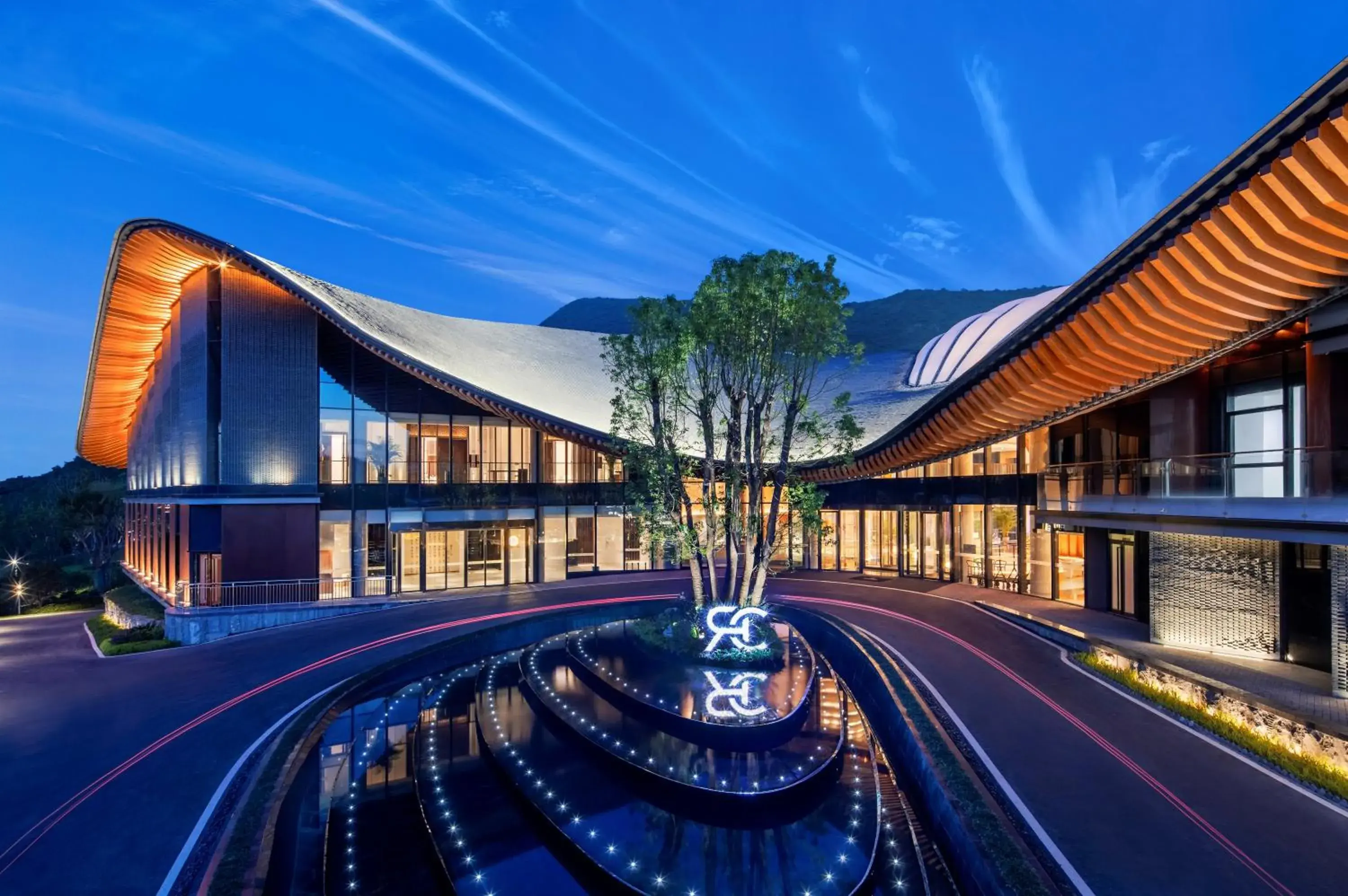 Property building in Radisson Collection Resort Nanjing Property building in Radisson Collection Resort Nanjing
