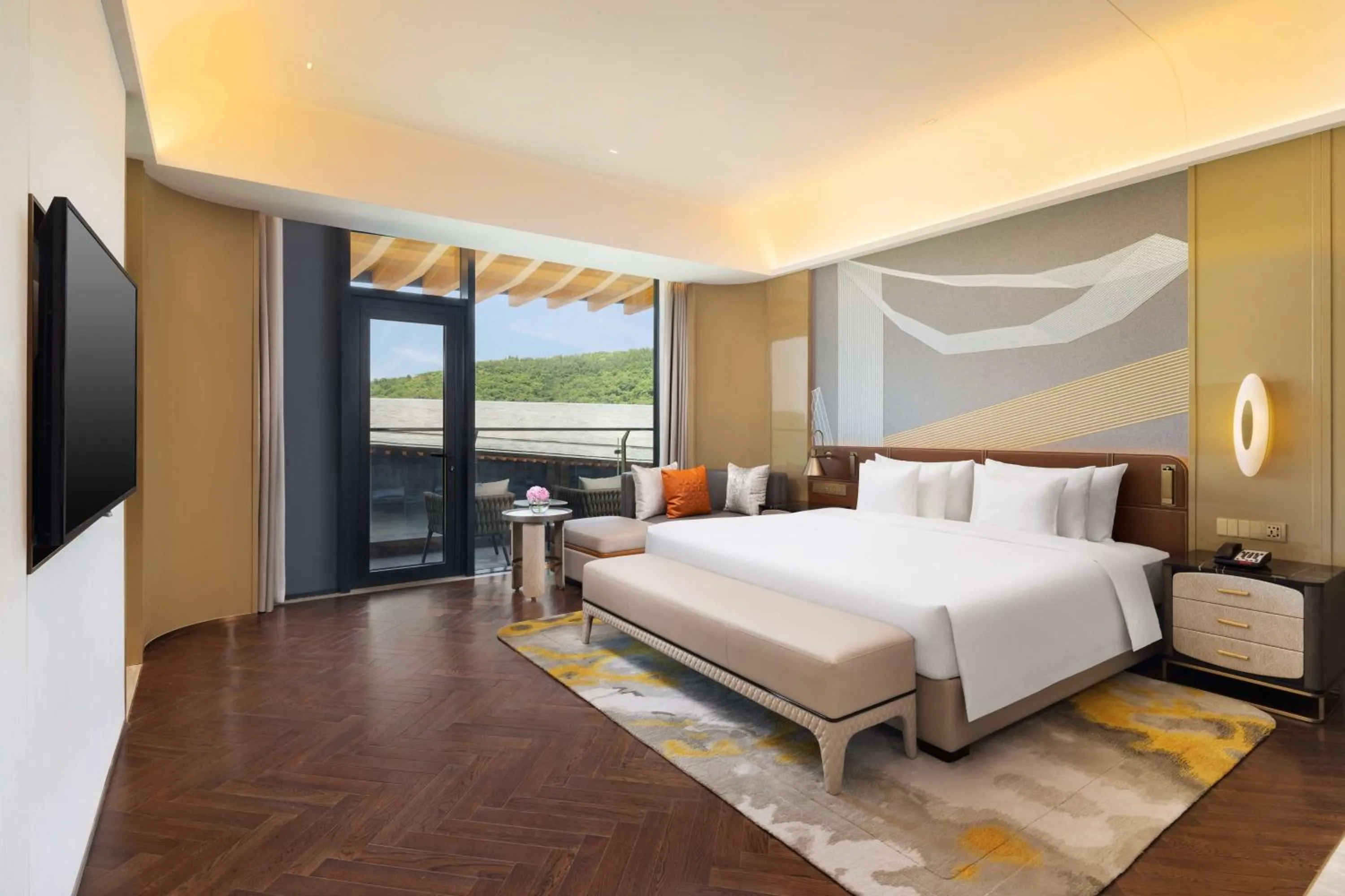 Photo of the whole room, Bed in Radisson Collection Resort Nanjing