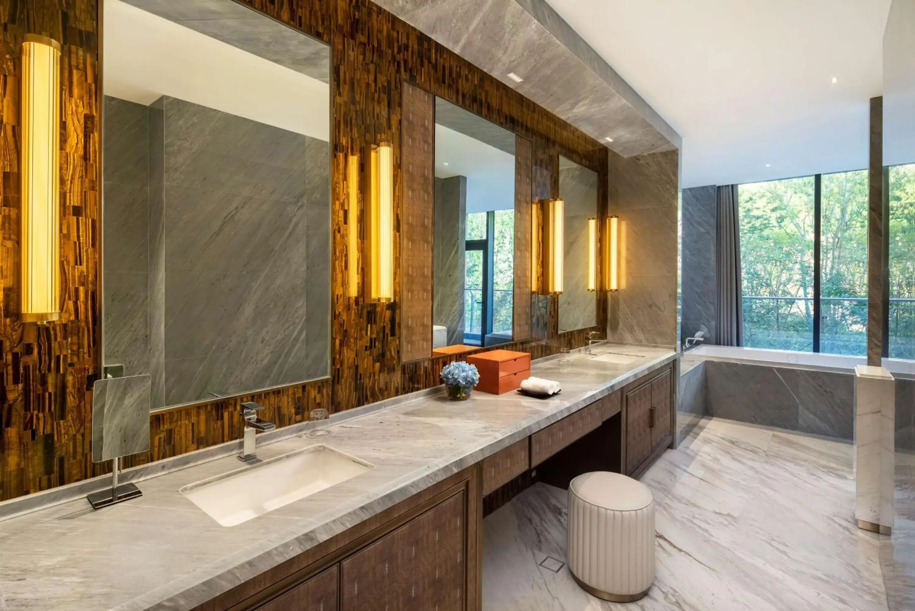 Bathroom in Radisson Collection Resort Nanjing Bathroom in Radisson Collection Resort Nanjing