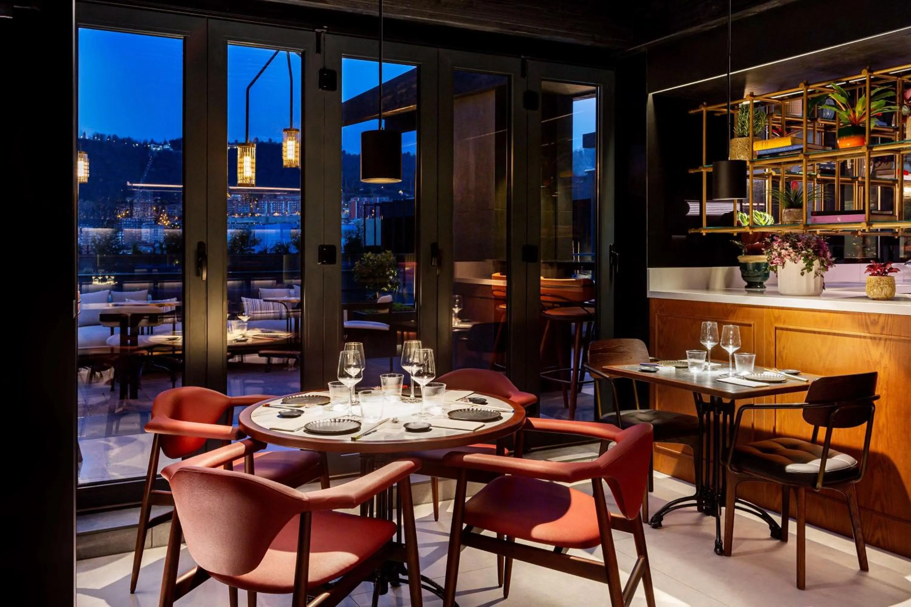 Restaurant/places to eat in Radisson Collection Bilbao