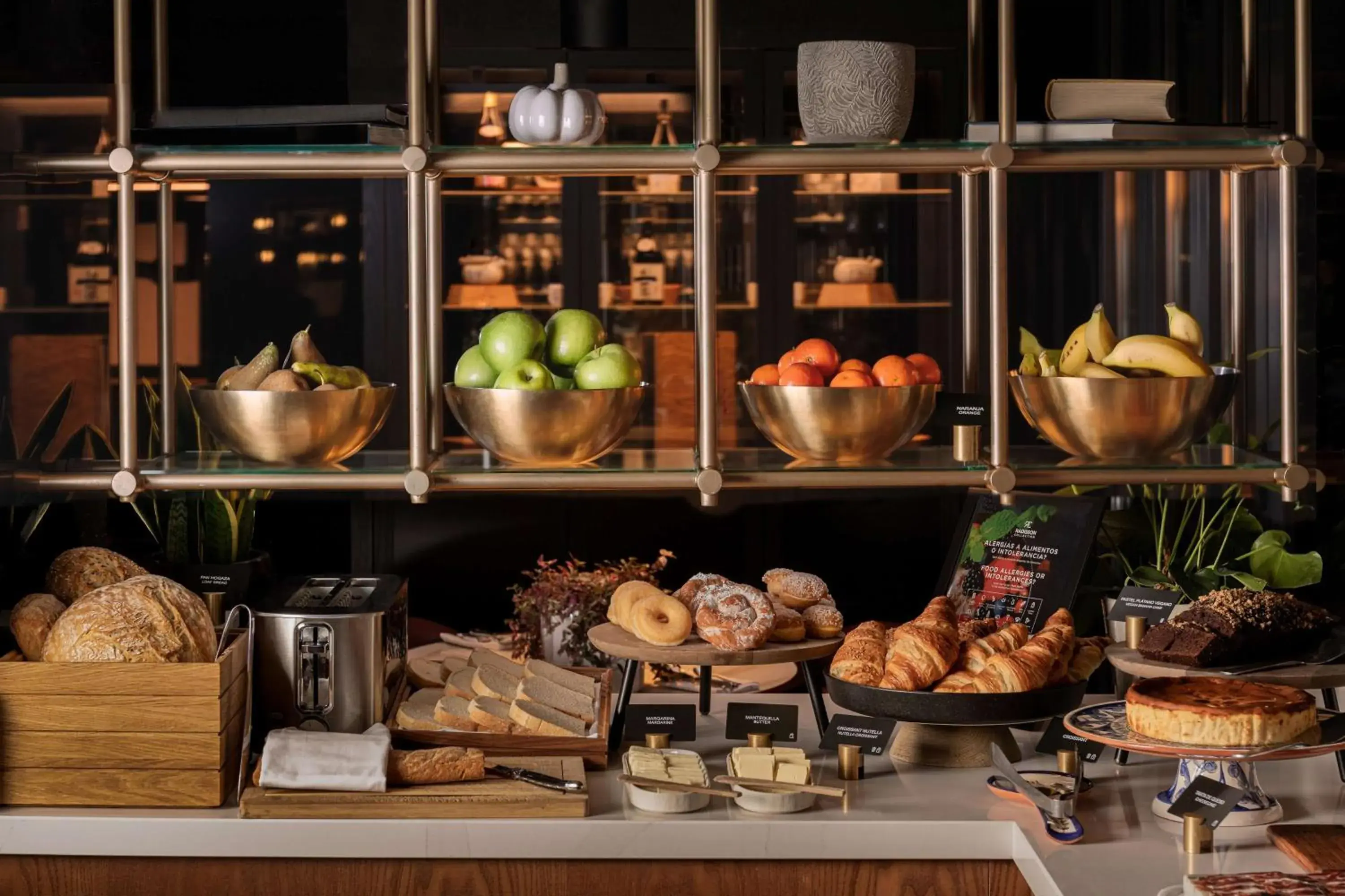 Breakfast in Radisson Collection Bilbao Breakfast in Radisson Collection Bilbao