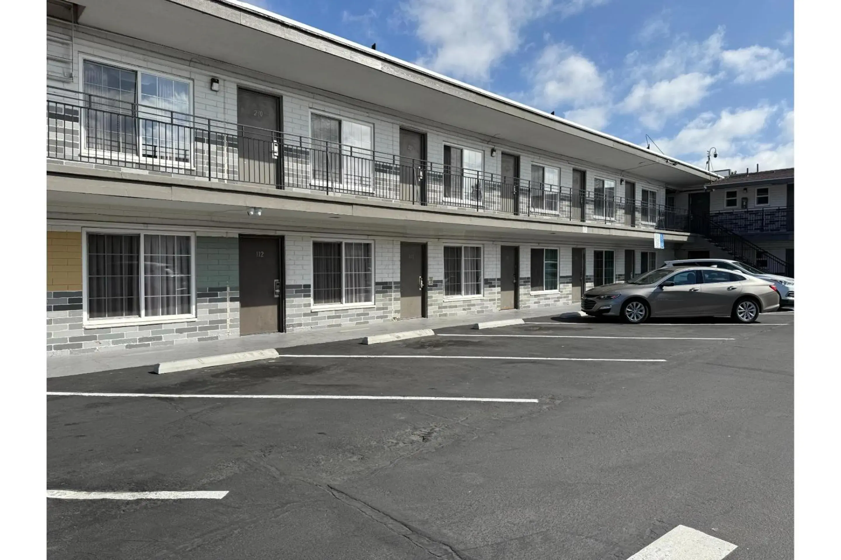 Parking in Big 7 Motel Chula Vista I-5 Parking in Big 7 Motel Chula Vista I-5