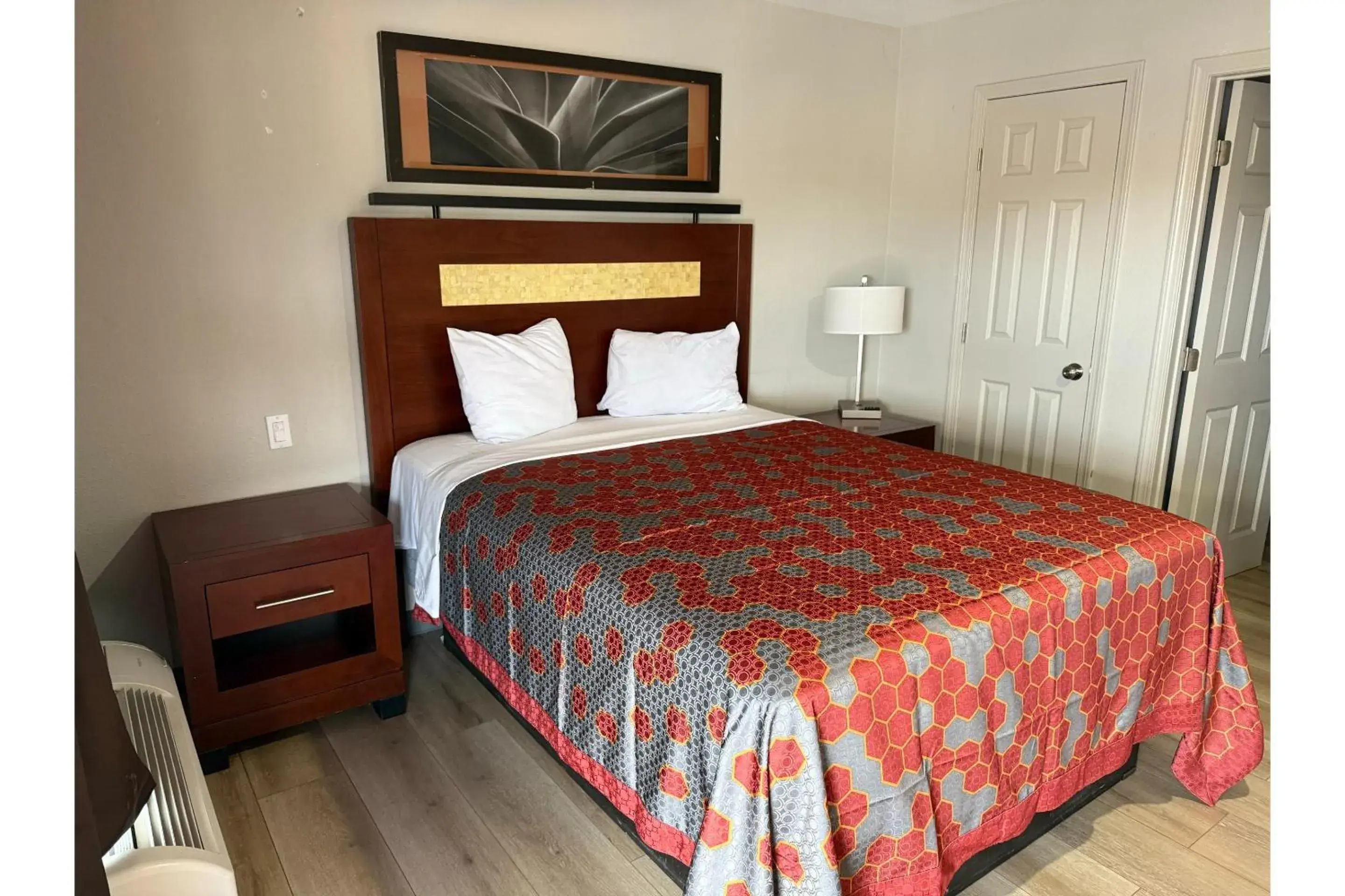 Bedroom, Bed in Big 7 Motel Chula Vista I-5 Bedroom, Bed in Big 7 Motel Chula Vista I-5