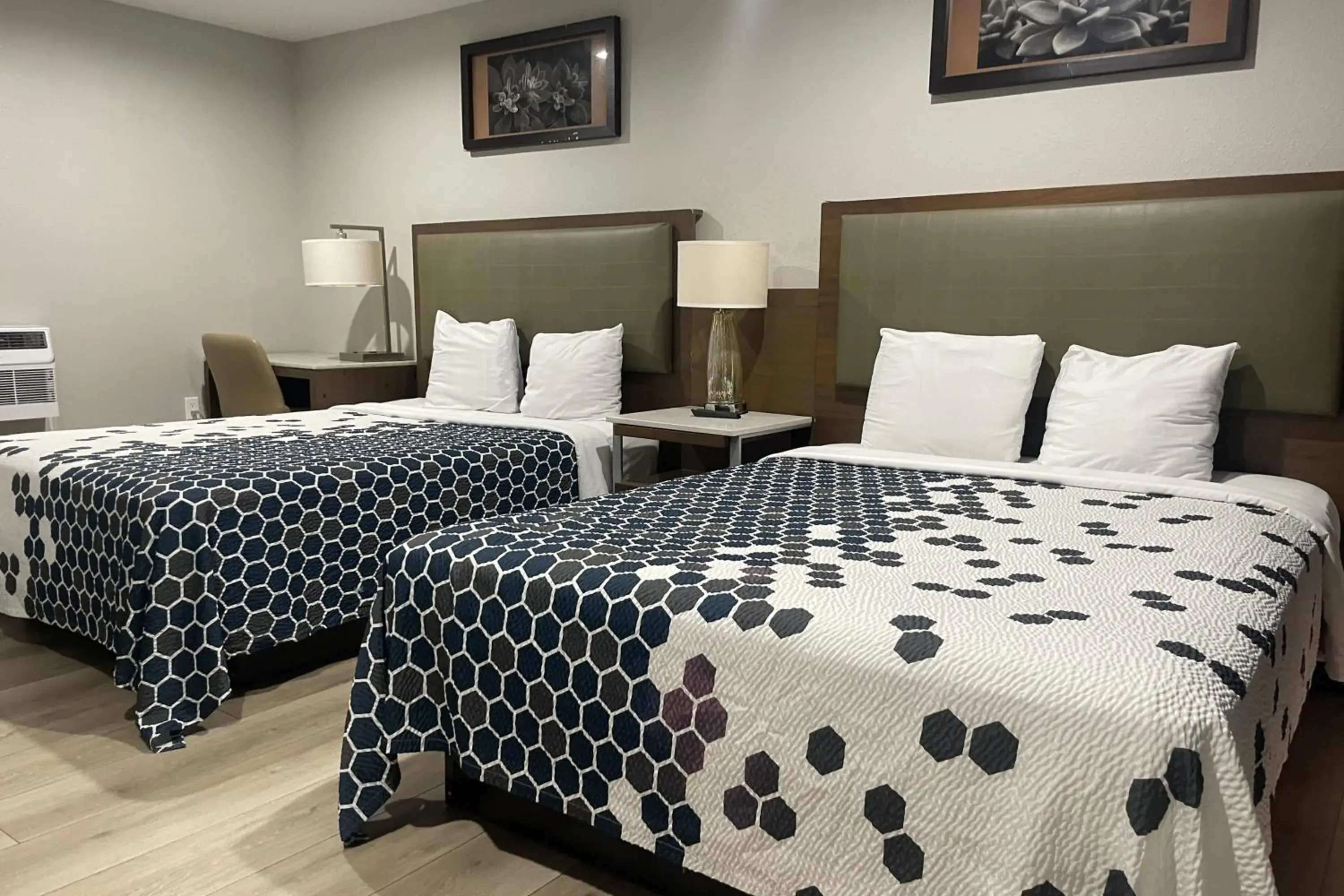 Bedroom, Bed in Big 7 Motel Chula Vista I-5 Bedroom, Bed in Big 7 Motel Chula Vista I-5