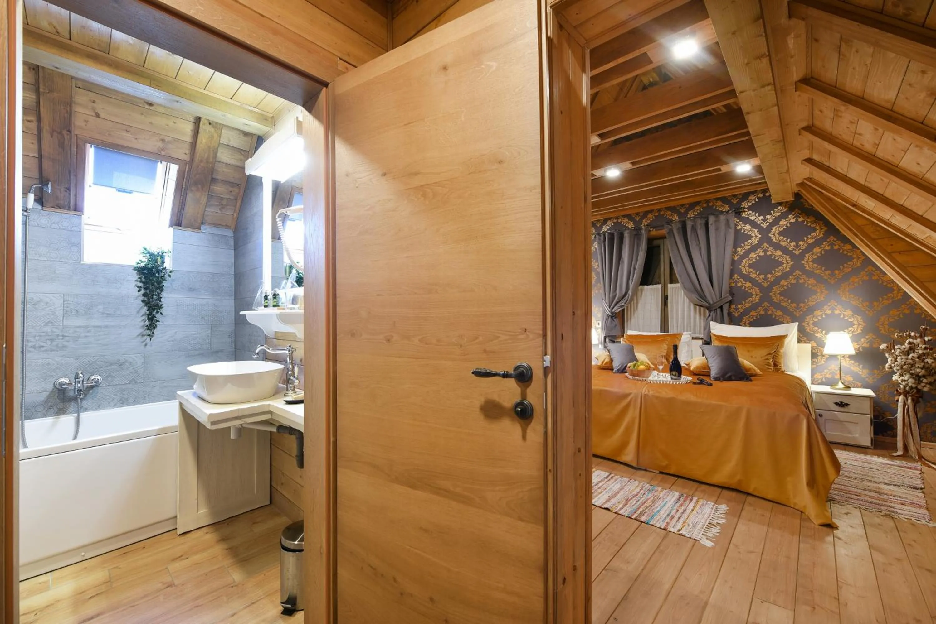 Bathroom, Bed in Lakeside Hotel Plitvice