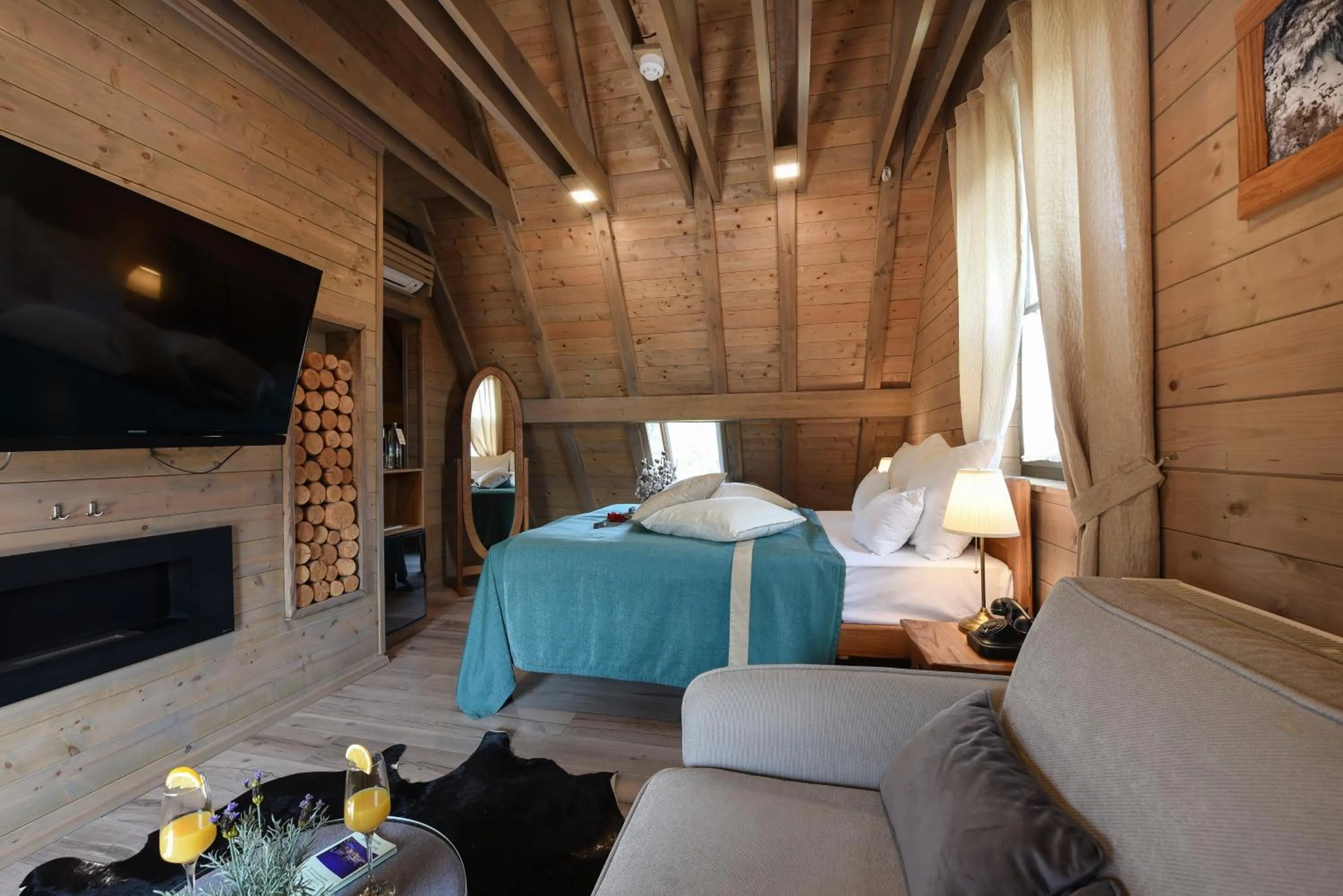 Bed in Lakeside Hotel Plitvice