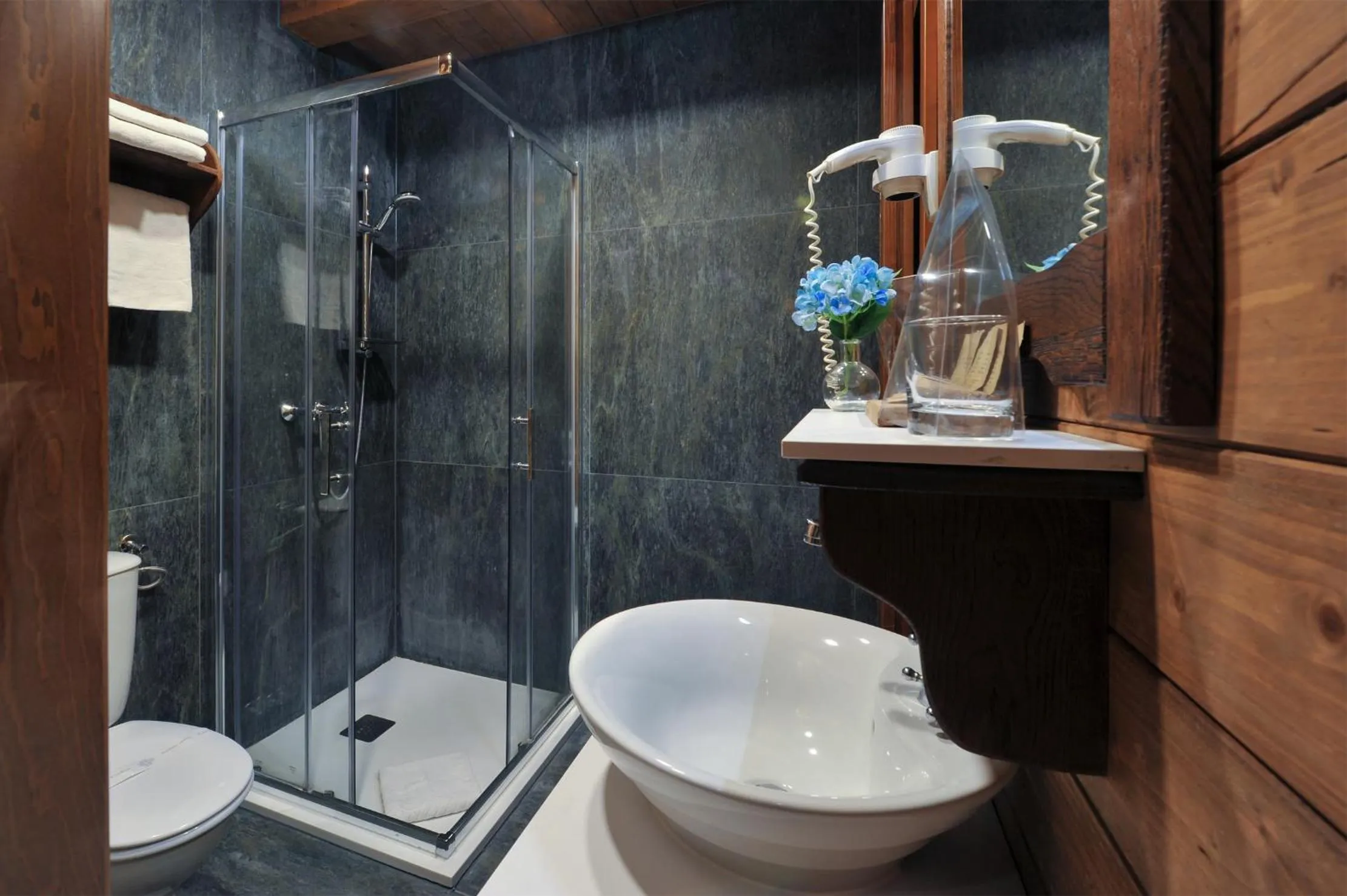 Bathroom in Lakeside Hotel Plitvice