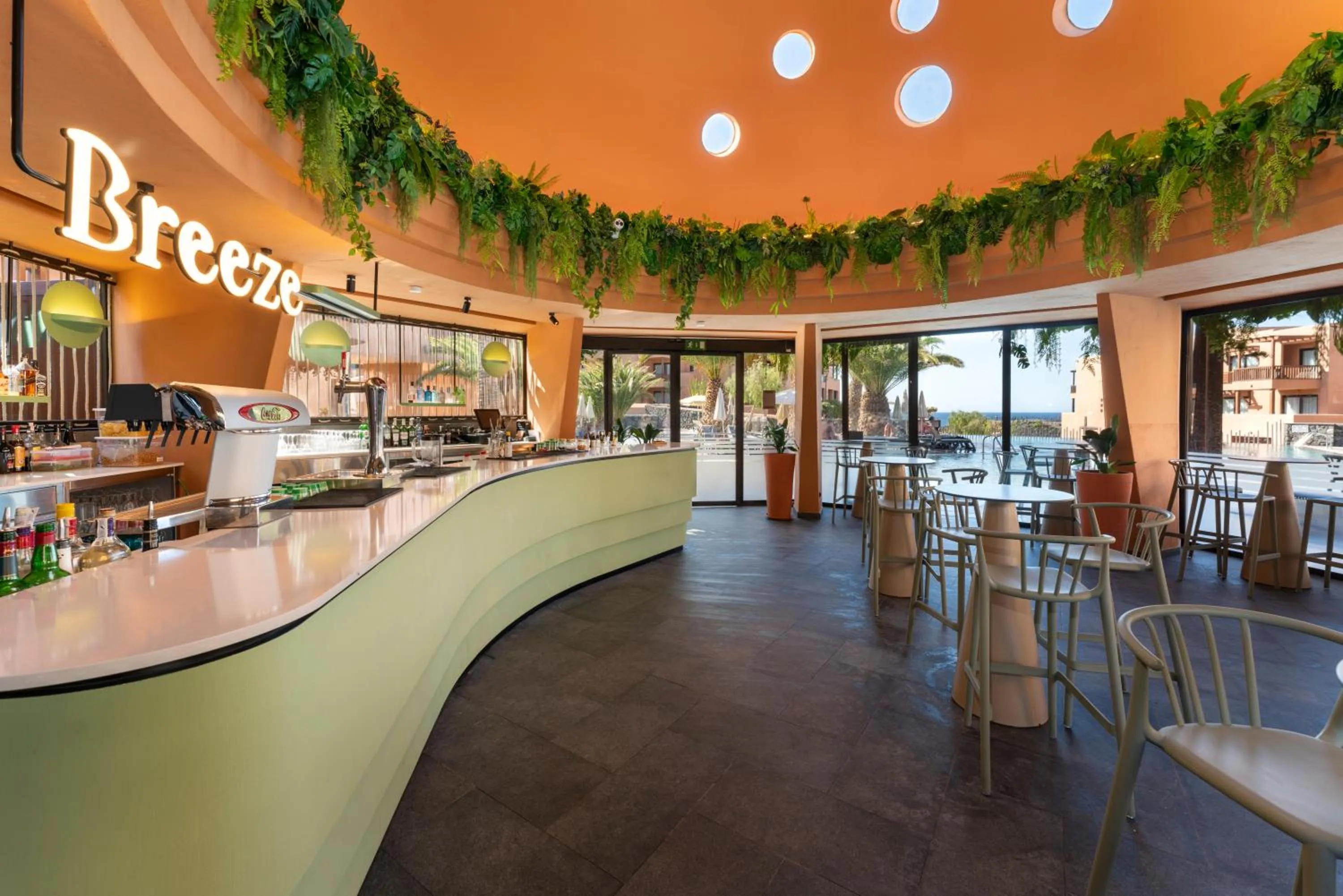 Lounge or bar in Barceló Tenerife Royal Level