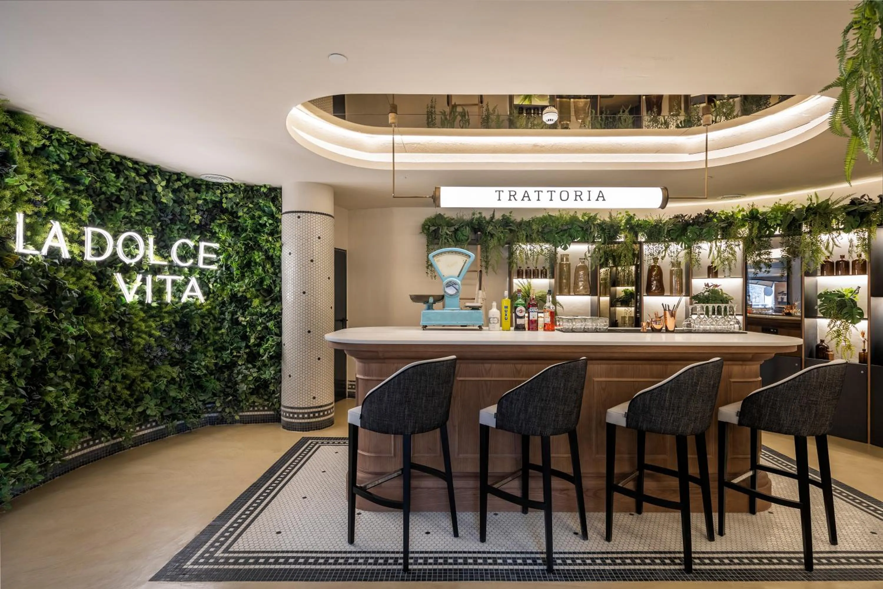 Restaurant/places to eat in Barceló Tenerife Royal Level