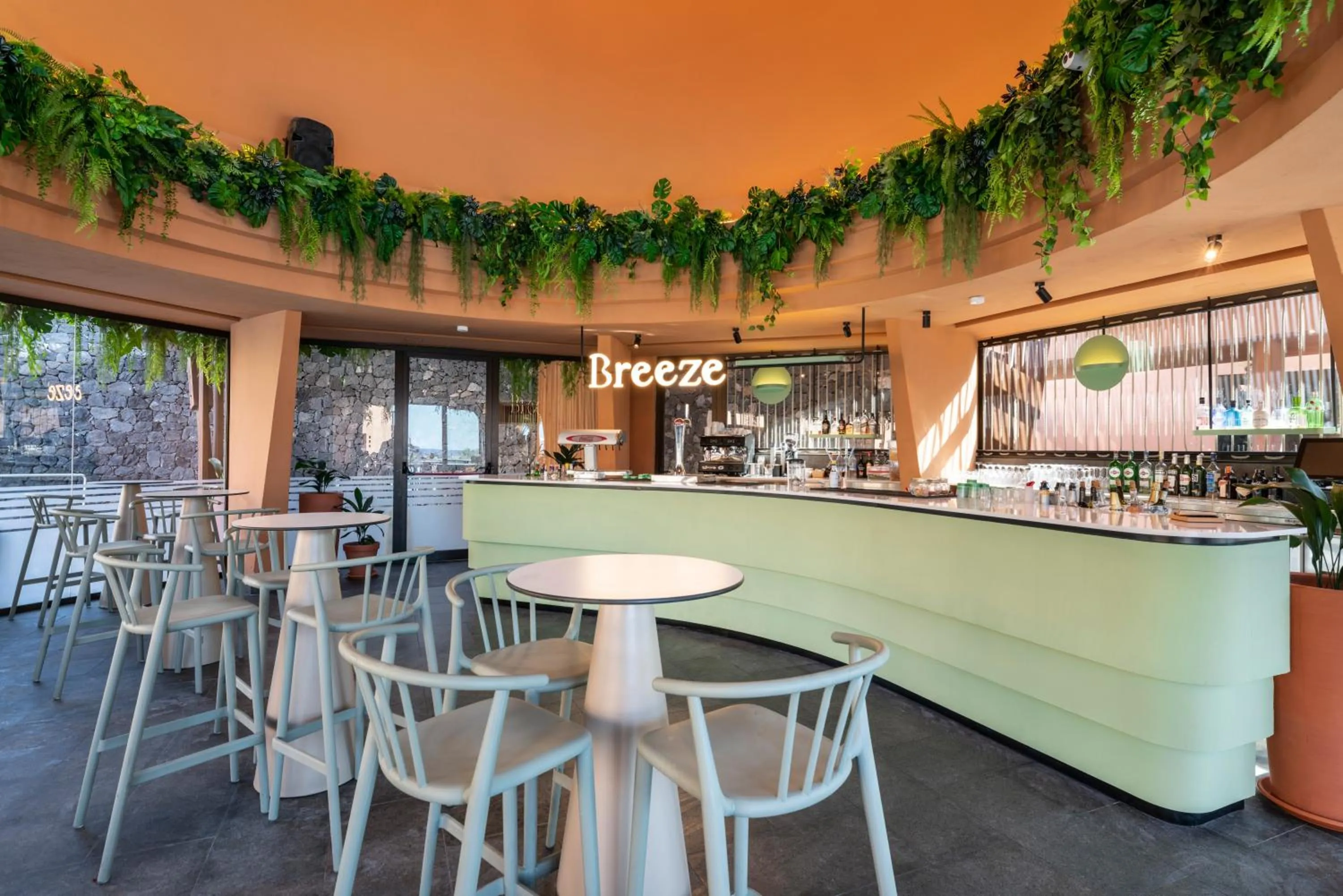 Lounge or bar in Barceló Tenerife Royal Level