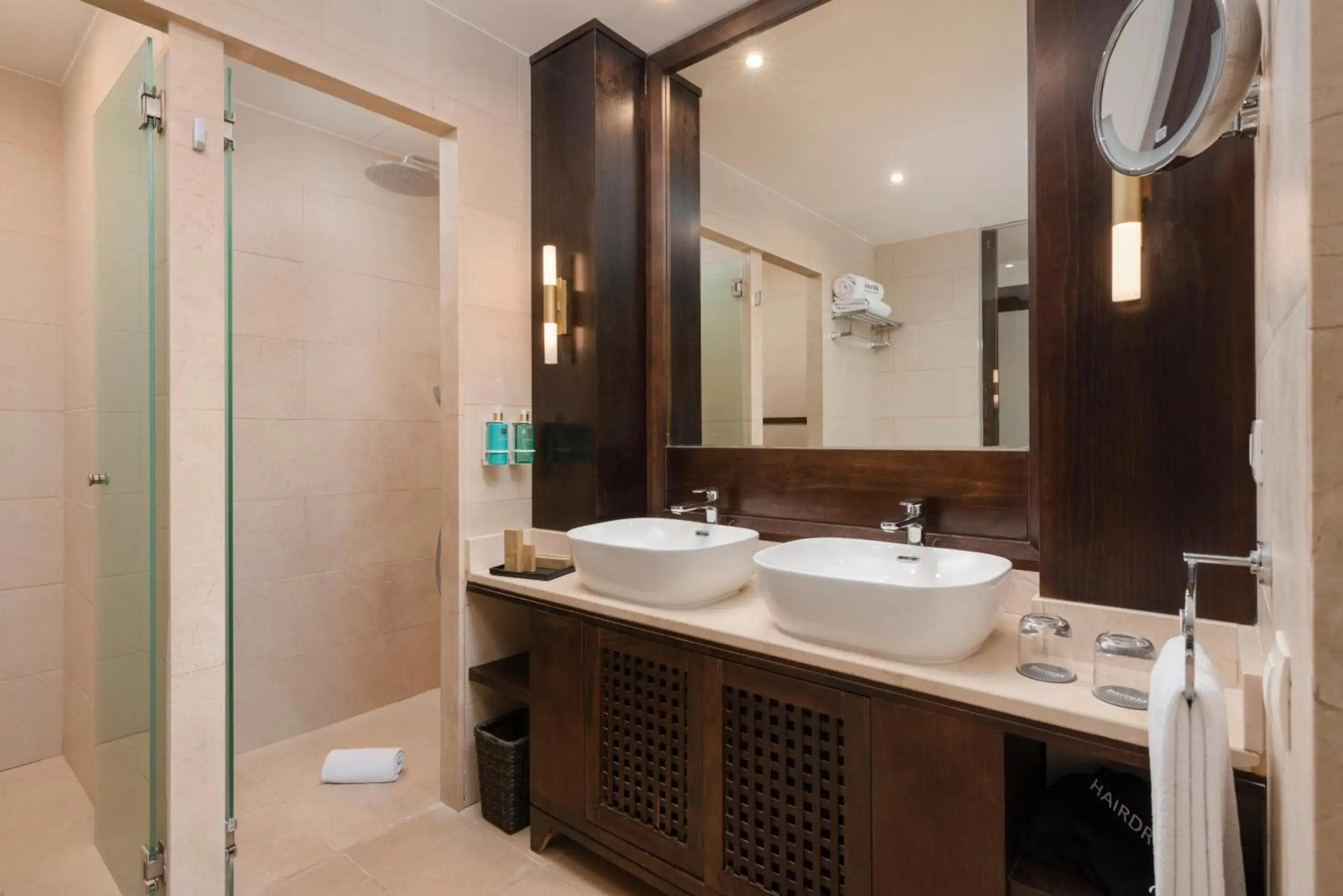 Bathroom in Barceló Tenerife Royal Level Bathroom in Barceló Tenerife Royal Level