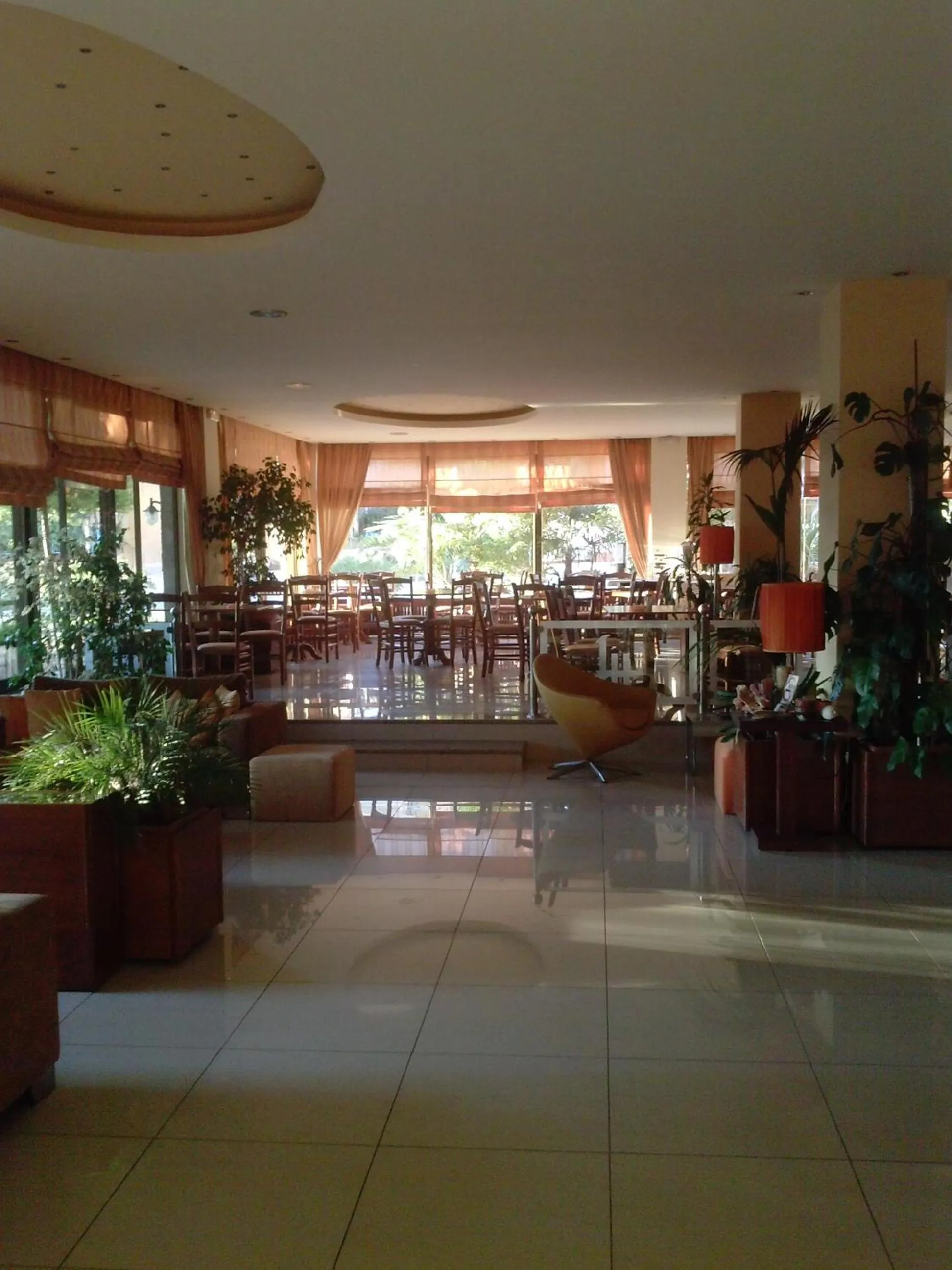 Restaurant/places to eat in Hotel Lefkadi