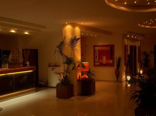 Night in Hotel Lefkadi