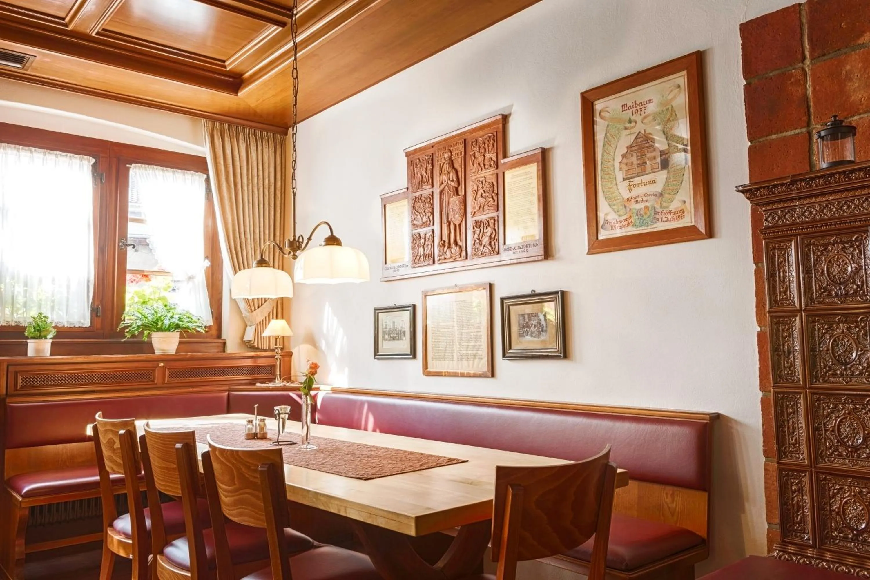 Restaurant/places to eat in Hotel Fortuna