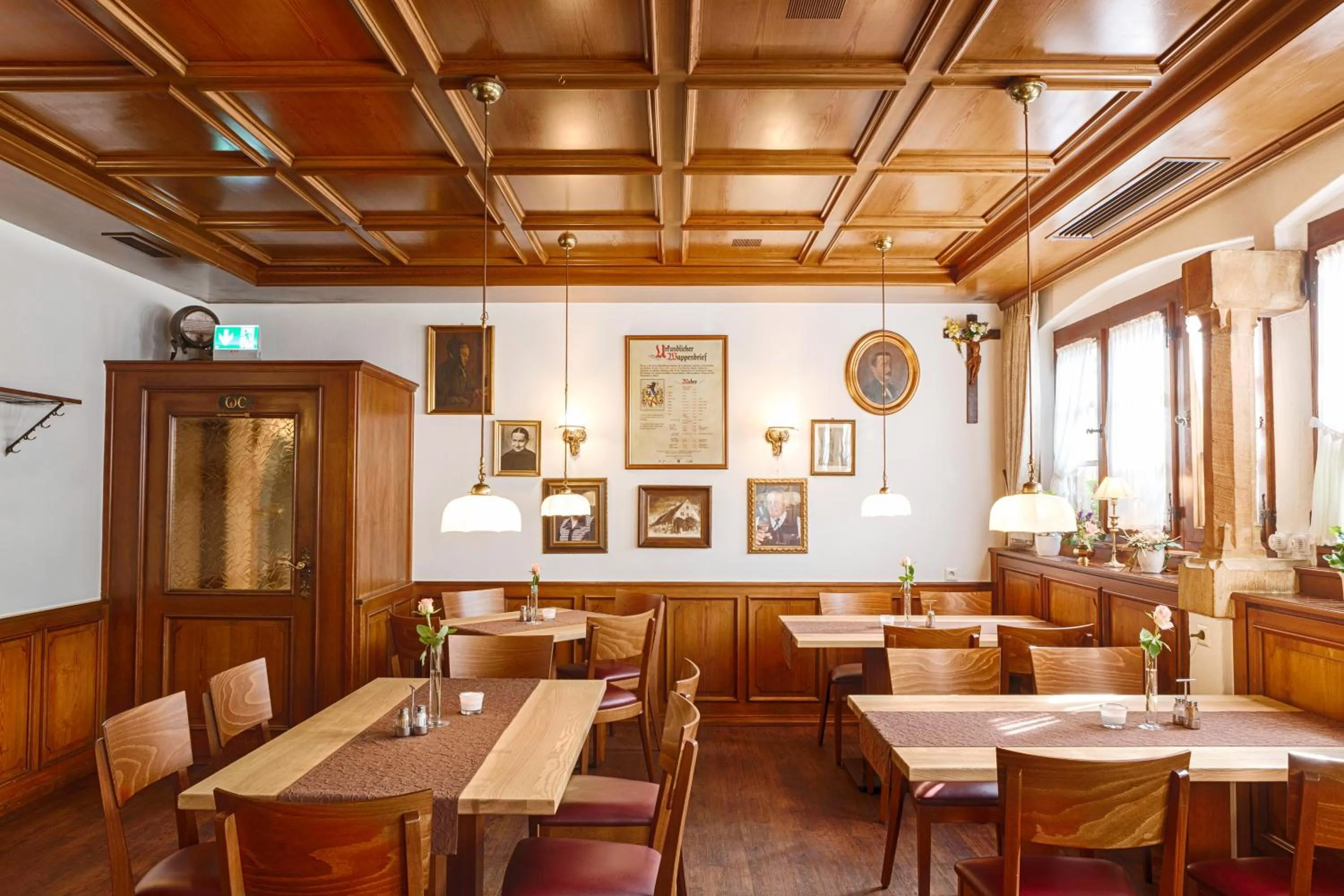 Restaurant/places to eat in Hotel Fortuna