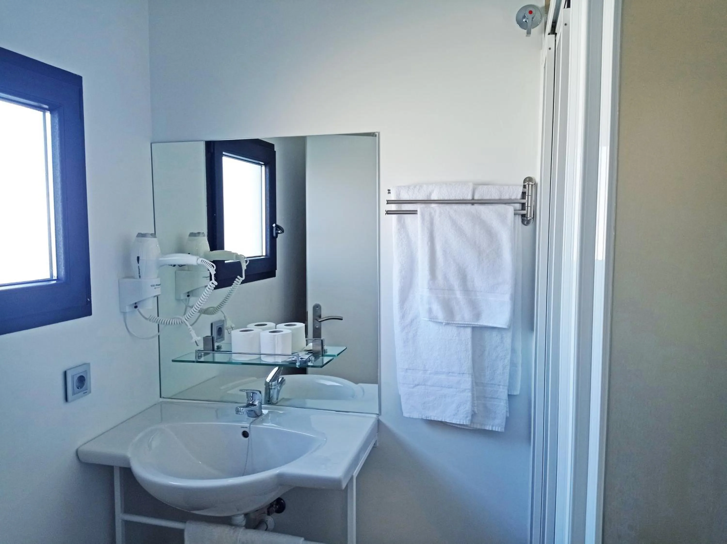 Bathroom in Apartamentos Santander Maliaño Suites 3000