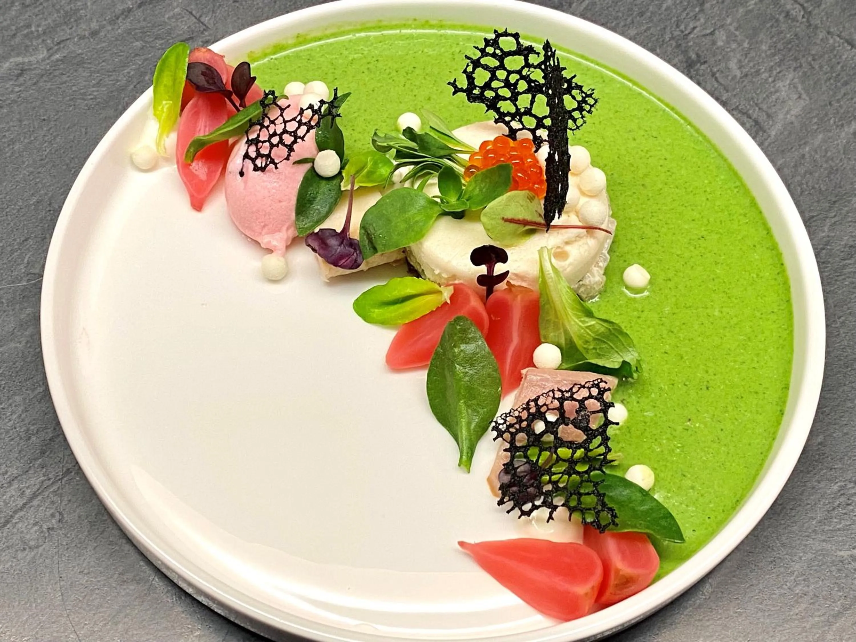 Food and drinks in Relais & Châteaux Schlosshotel Chastè - Scuol Tarasp