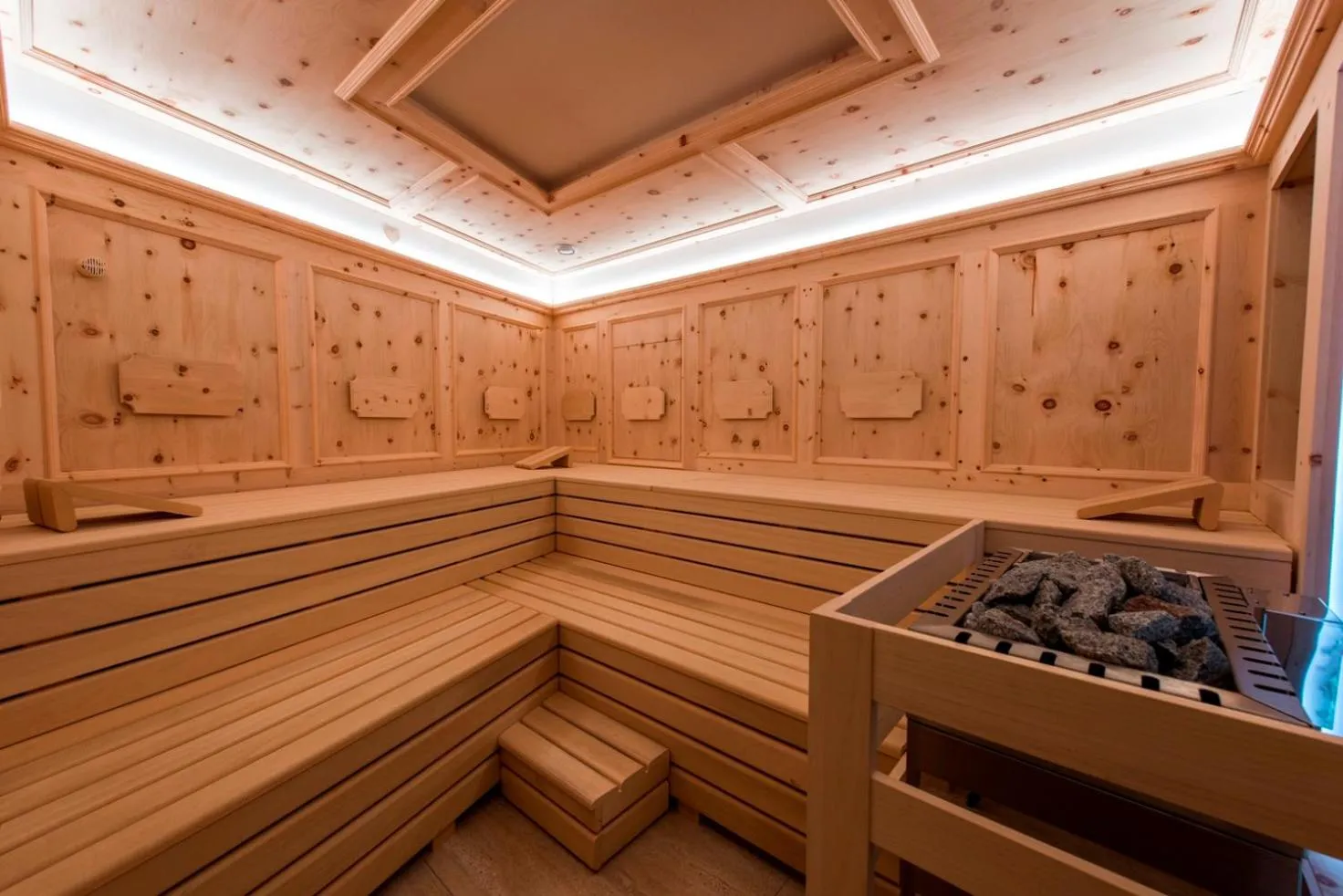 Sauna in Relais & Châteaux Schlosshotel Chastè - Scuol Tarasp
