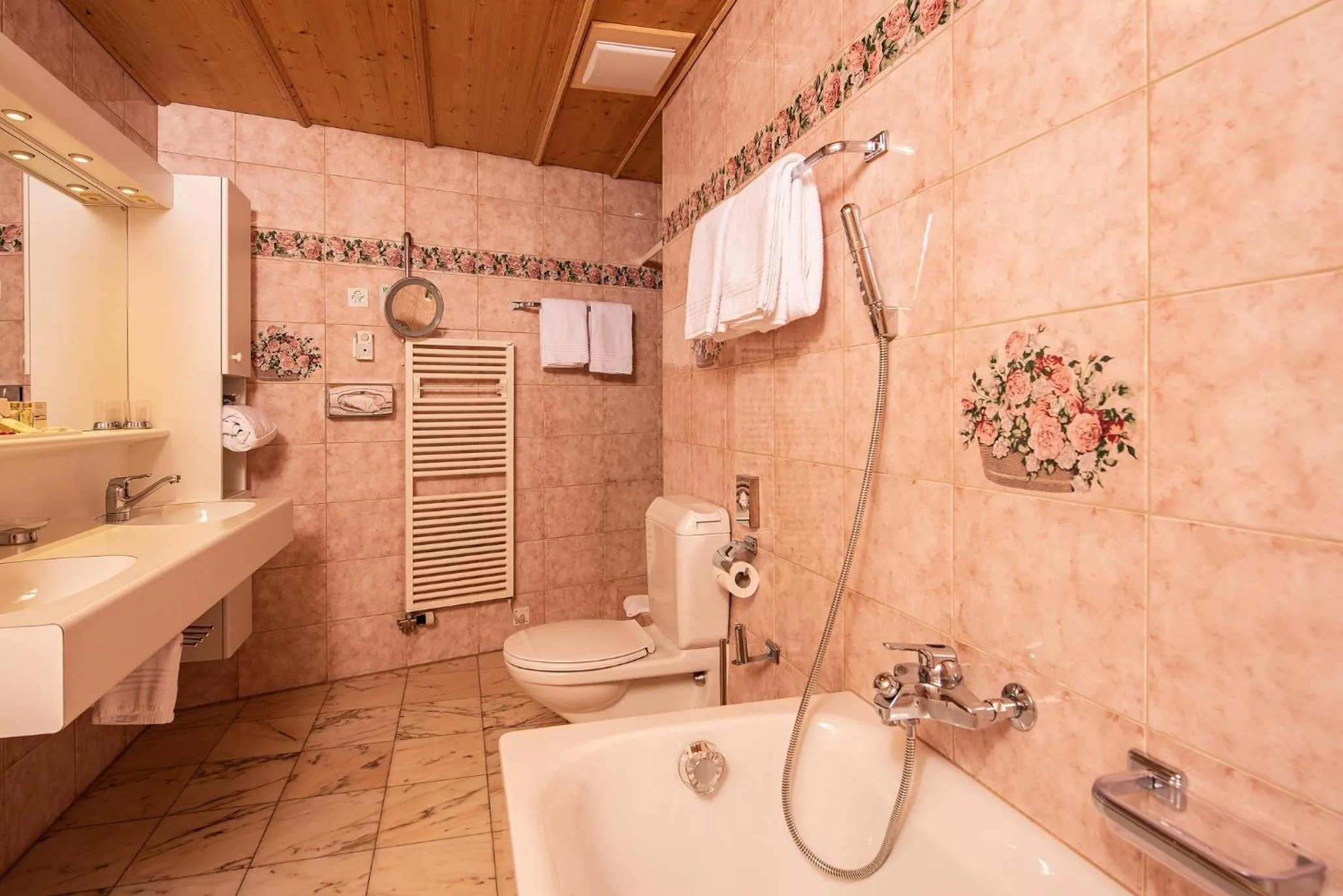 Bathroom in Relais & Châteaux Schlosshotel Chastè - Scuol Tarasp