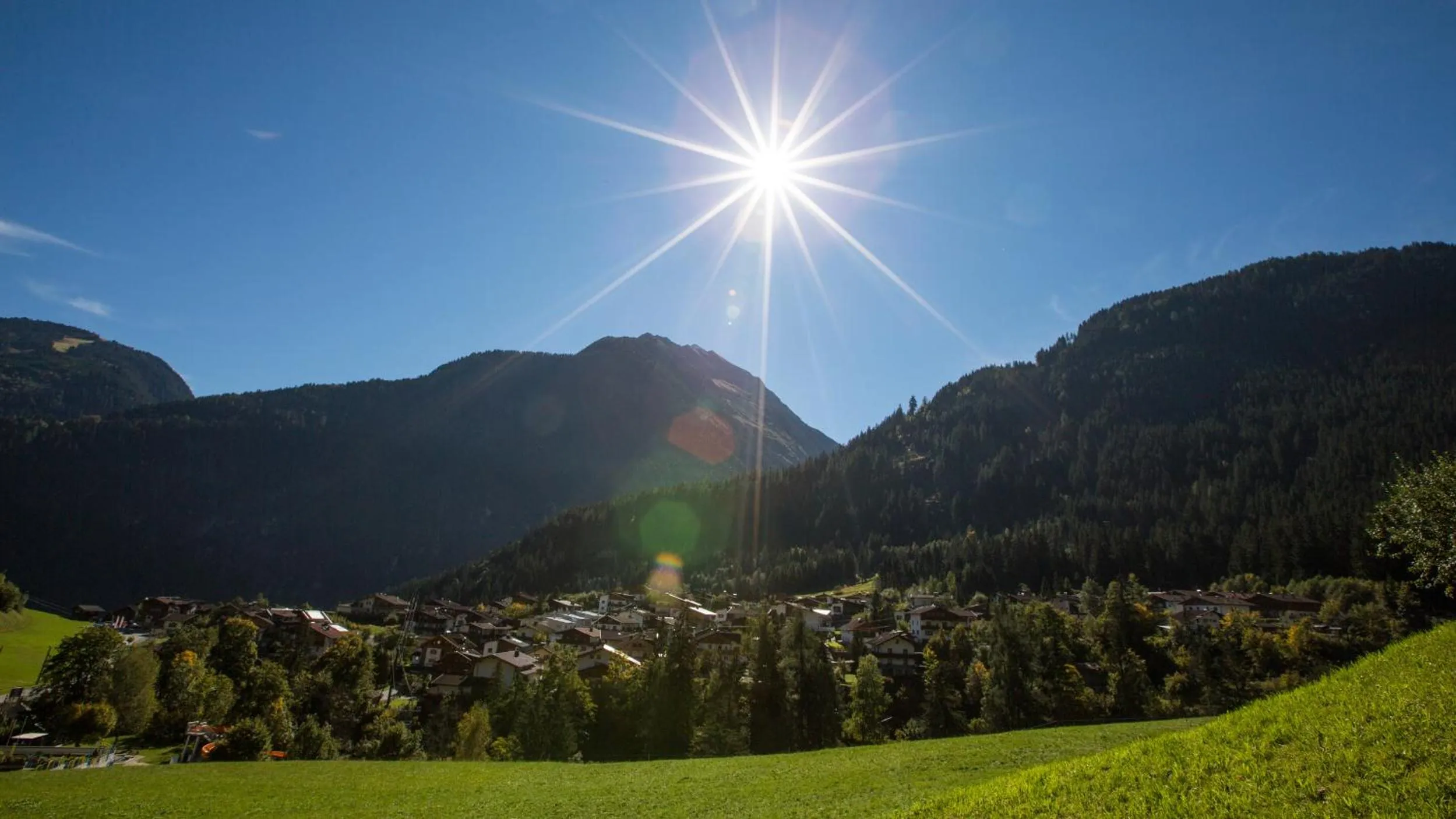 Garden view in Superior Hotel Persal