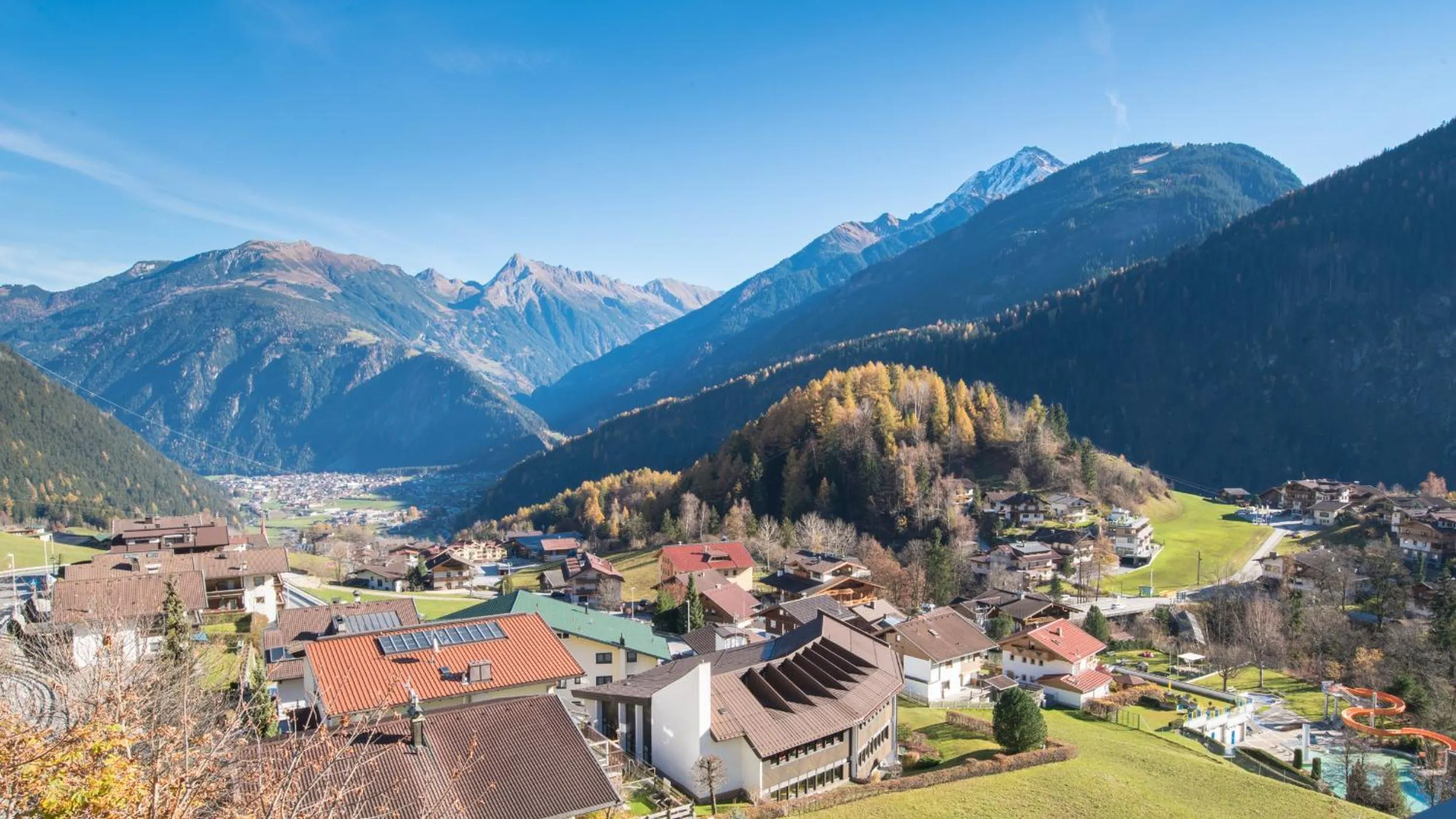 City view in Superior Hotel Persal