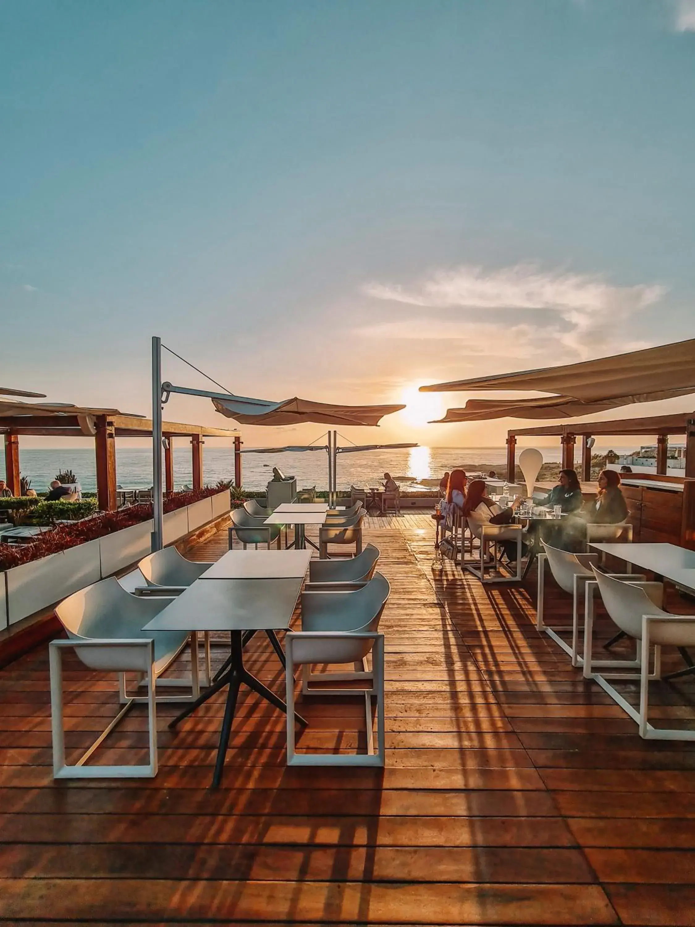 Restaurant/places to eat in Mövenpick Hotel Beirut Restaurant/places to eat in Mövenpick Hotel Beirut