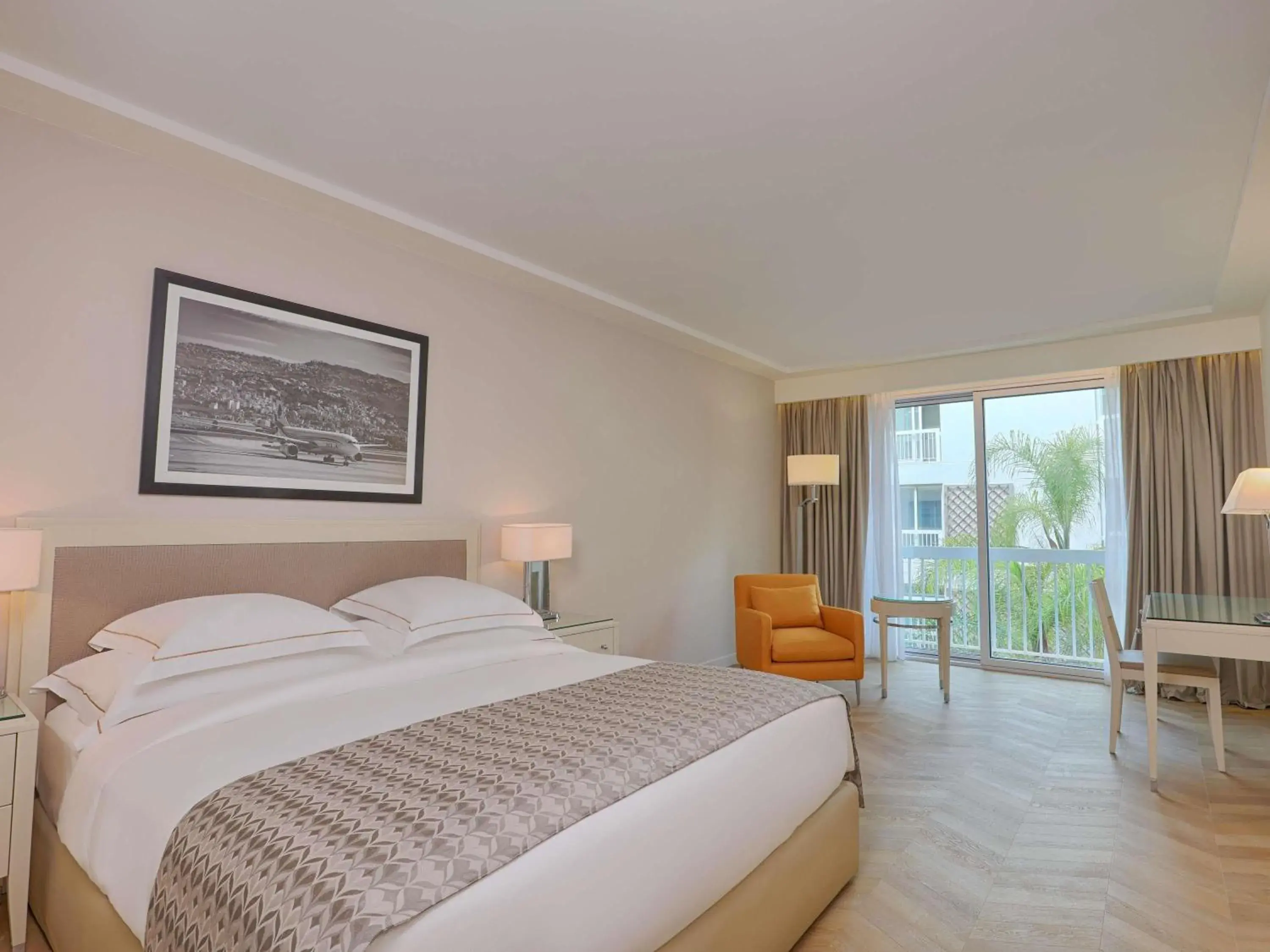 Executive King Room in Mövenpick Hotel Beirut Executive King Room in Mövenpick Hotel Beirut