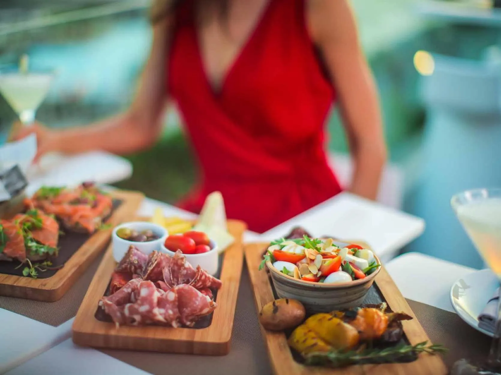 Food and drinks in Mövenpick Hotel Beirut