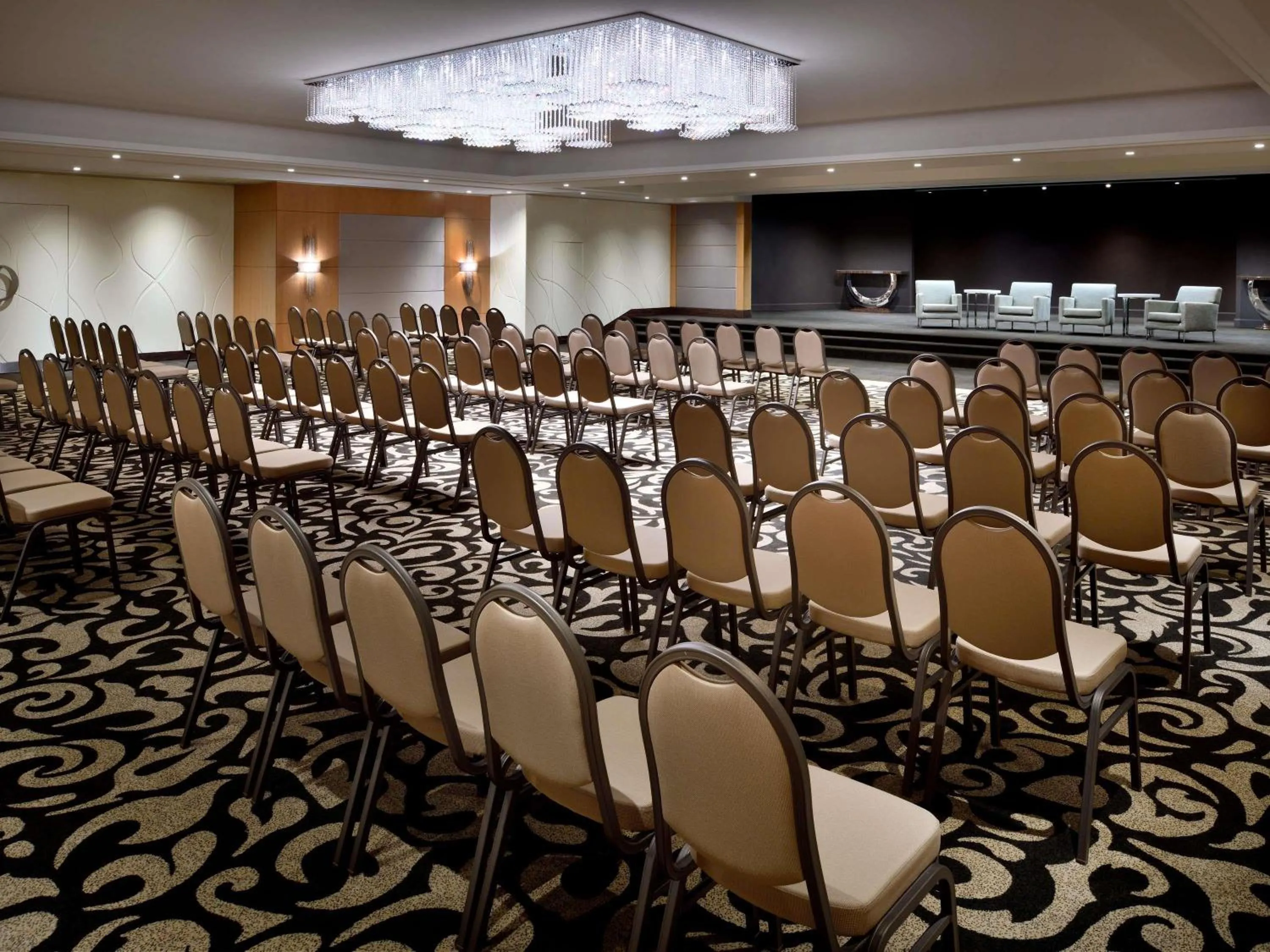 Meeting/conference room in Mövenpick Hotel Beirut