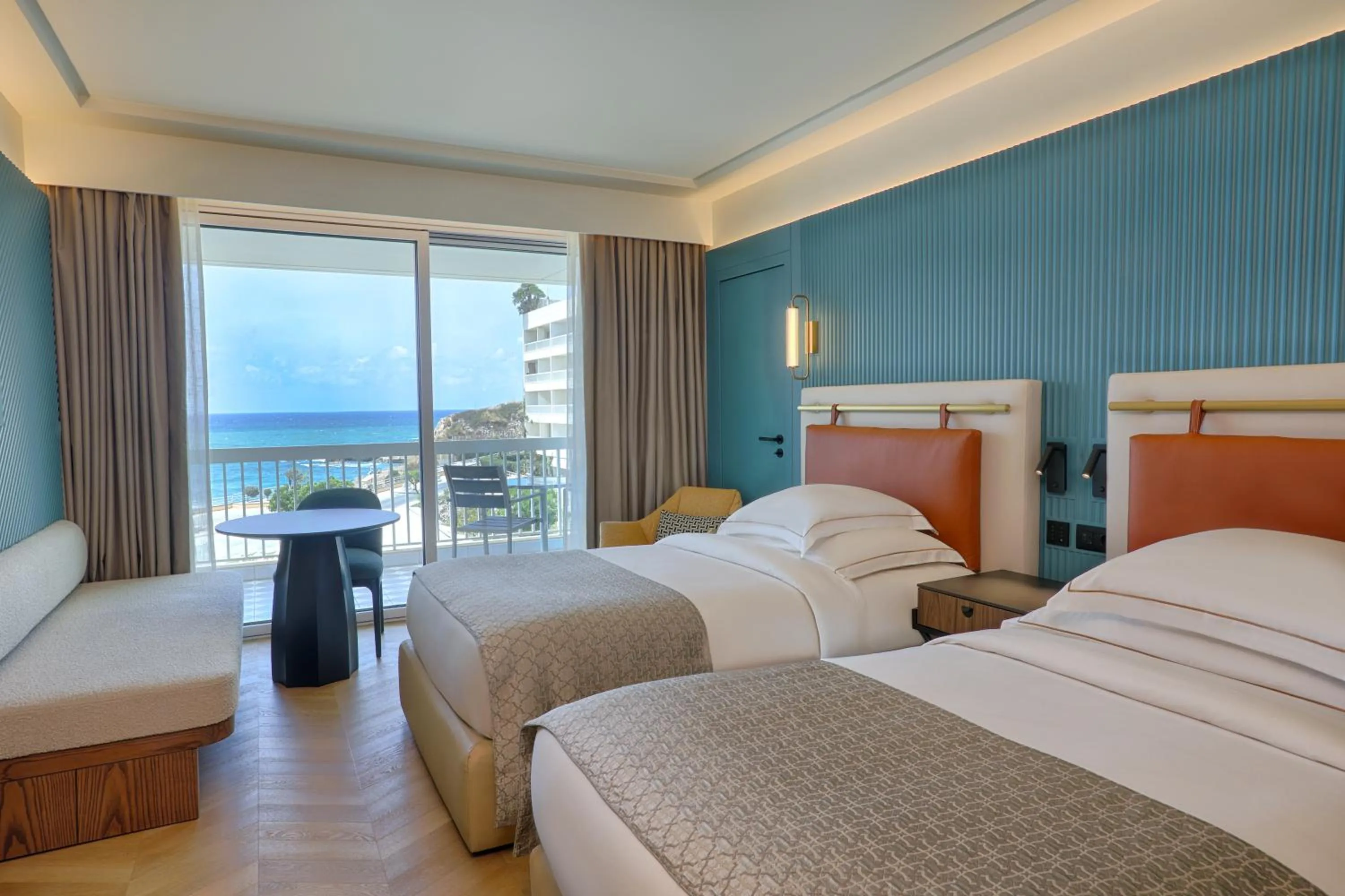 Bedroom, Bed in Mövenpick Hotel Beirut