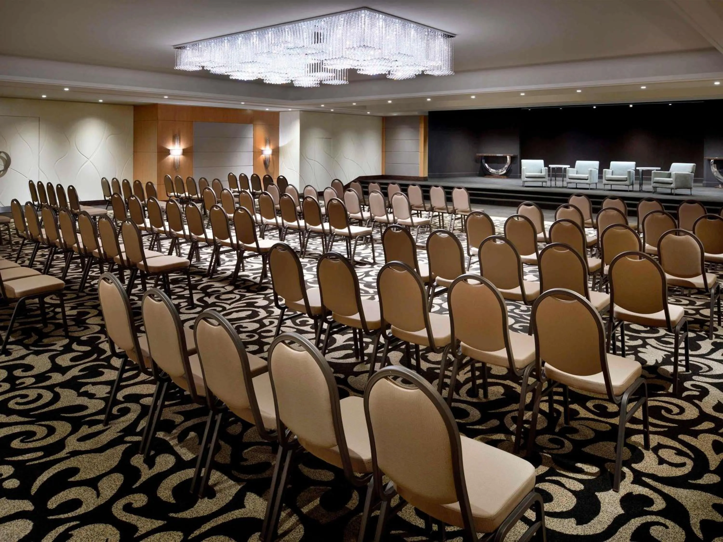 Meeting/conference room in Mövenpick Hotel Beirut