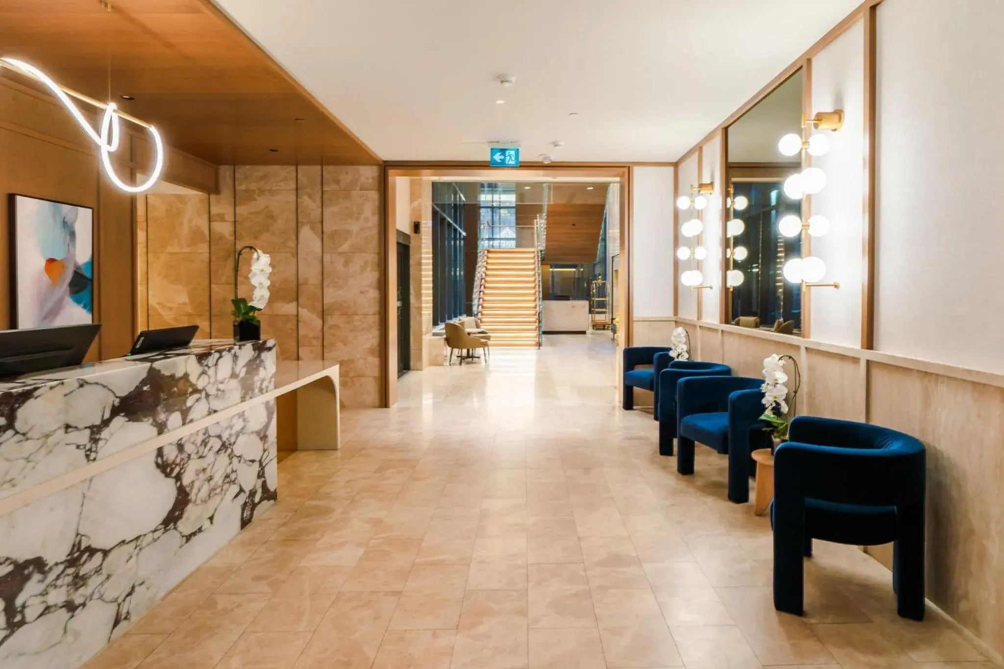 Facade/entrance in Sutton Place Hotel Toronto Facade/entrance in Sutton Place Hotel Toronto