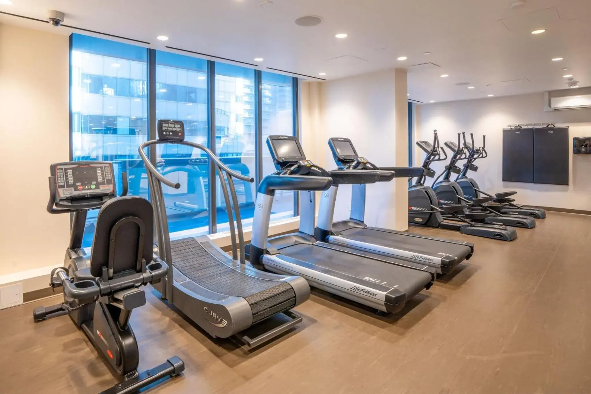 Fitness centre/facilities in Sutton Place Hotel Toronto Fitness centre/facilities in Sutton Place Hotel Toronto