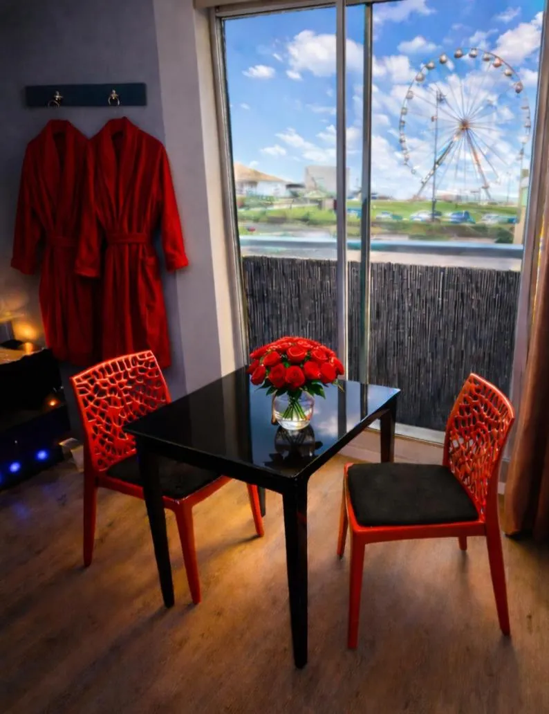 Grand Studio BISCARROSSE PLAGE Une nuit A 2 avec Sauna Luxe, Balnéo, Océan rien que pour vous
