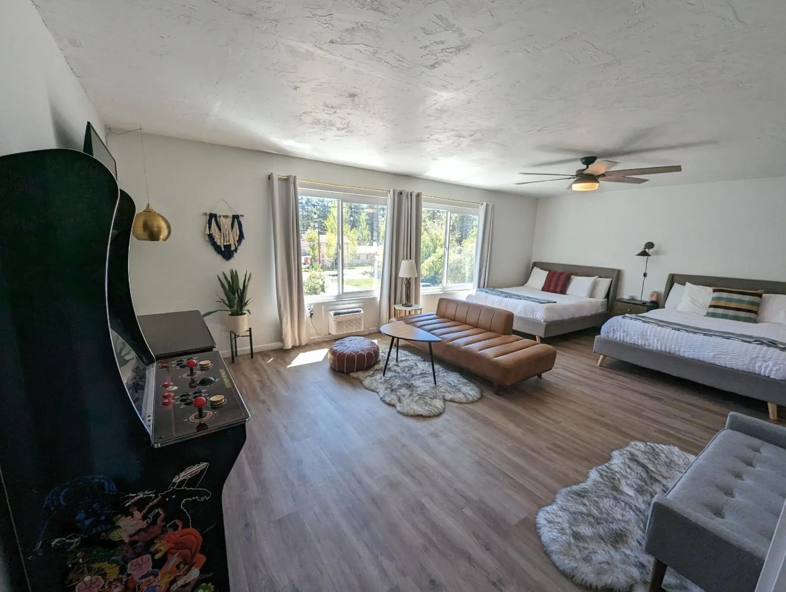 Bed in Sierra Blue Hotel & Swim Club Bed in Sierra Blue Hotel & Swim Club