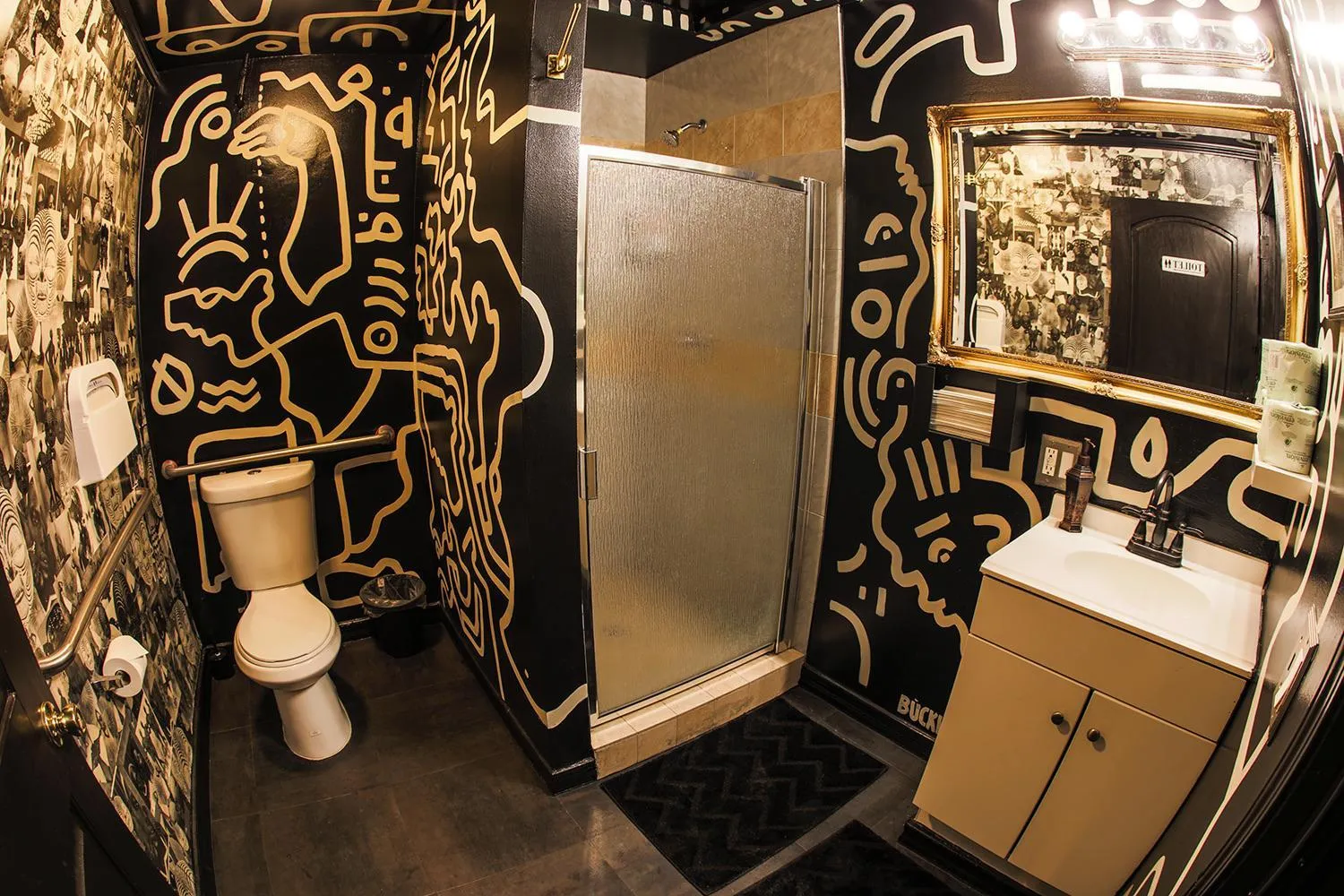 Shower in The Rosemary