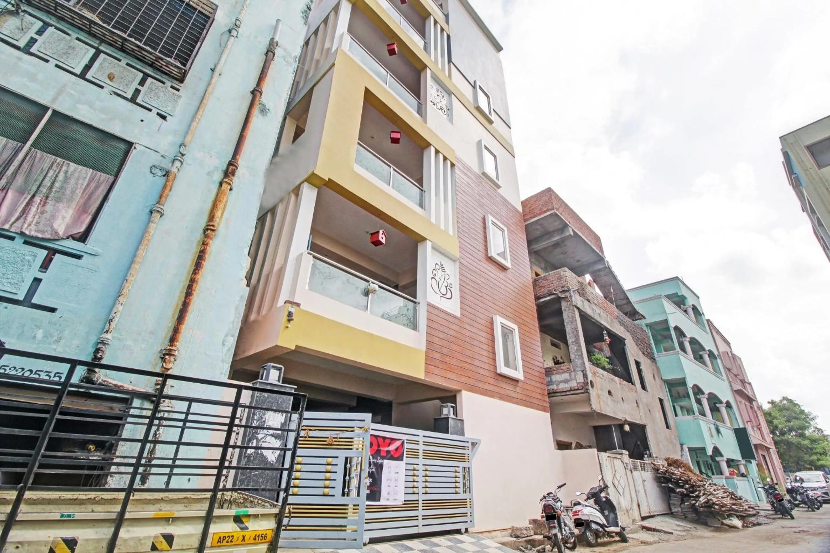 Facade/entrance in Collection O Shining Suites Near Erragadda Metro Station