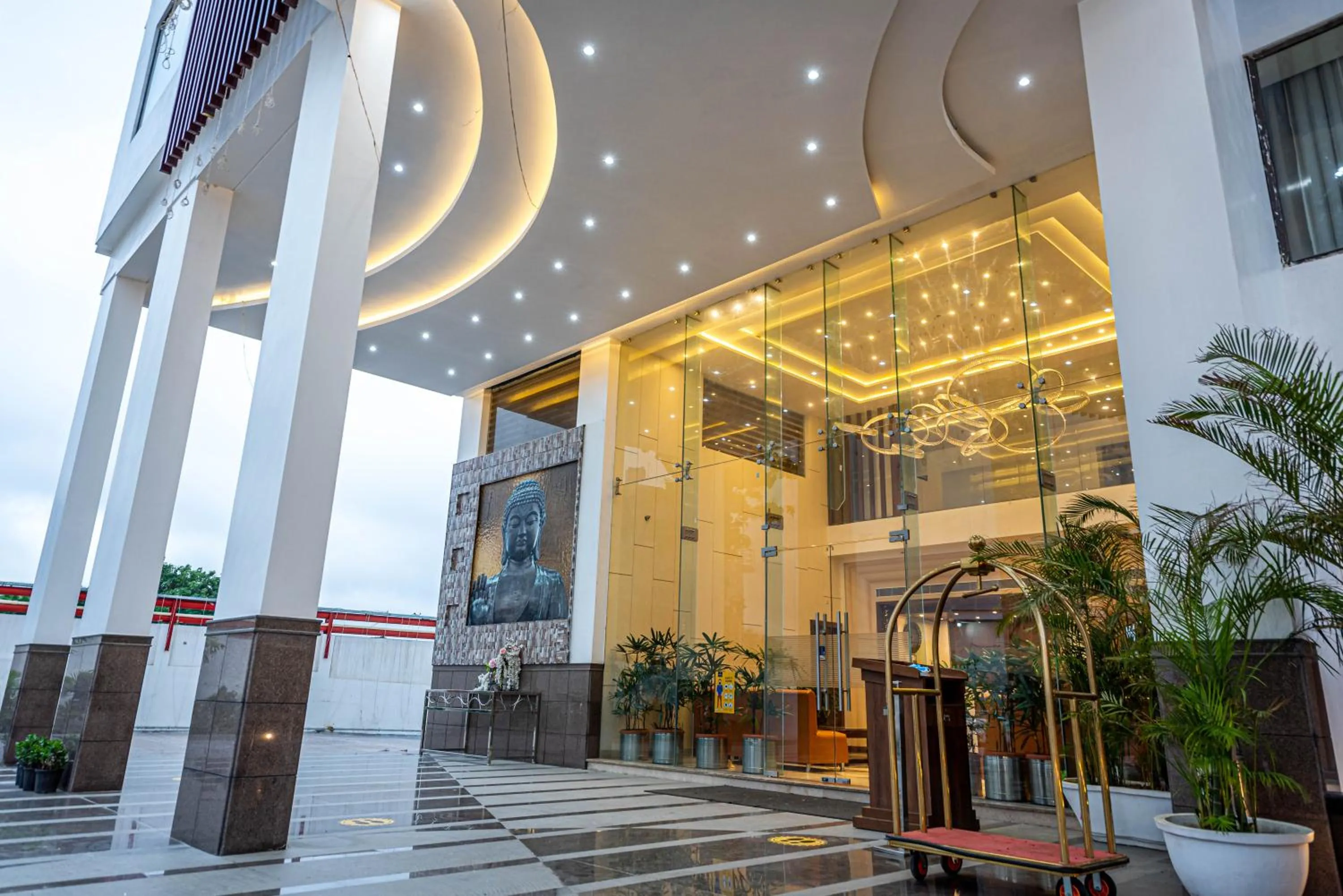 Facade/entrance in The Elite Lucknow Convention Hotel