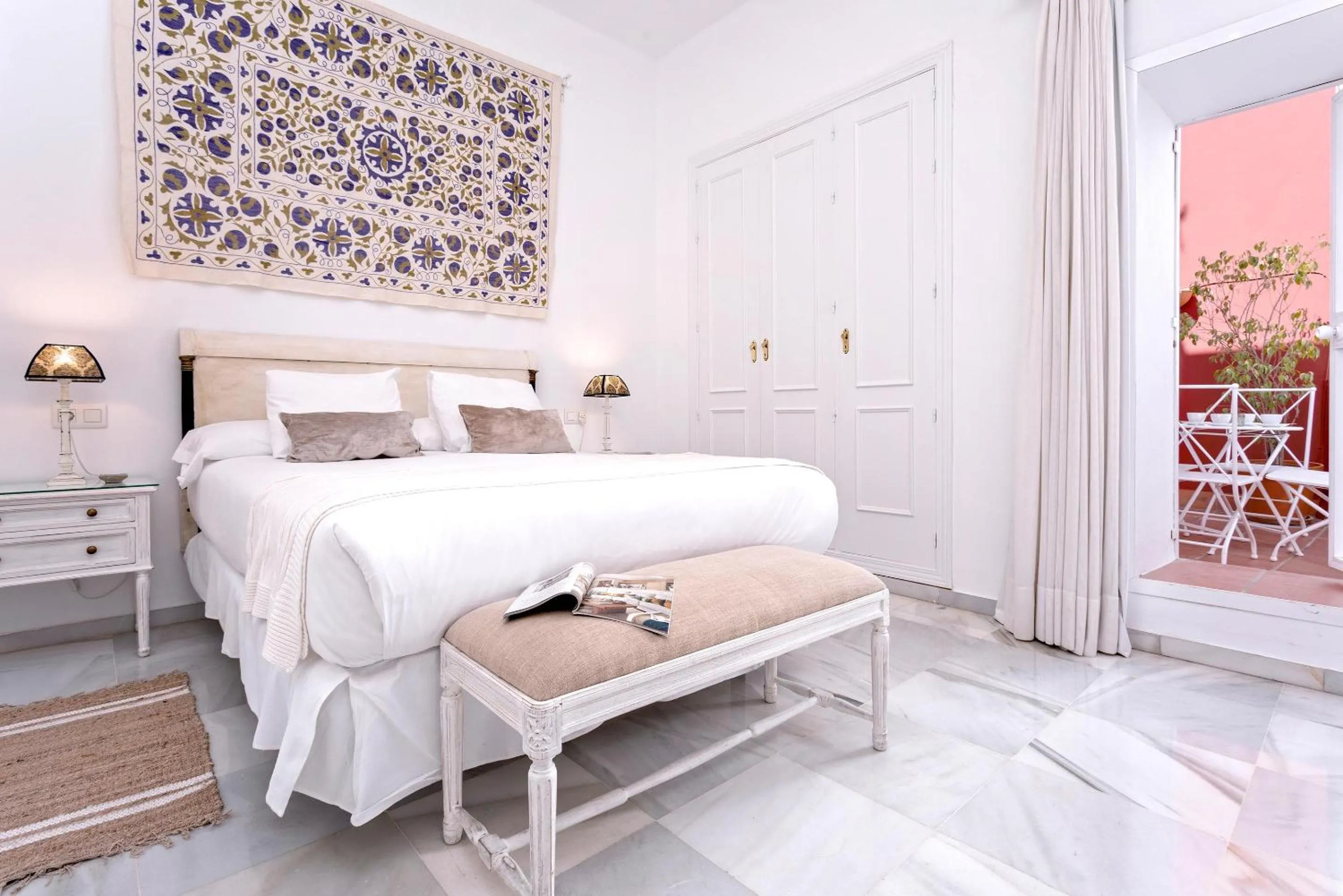 Bed in Genteel Home Salvador Terrace