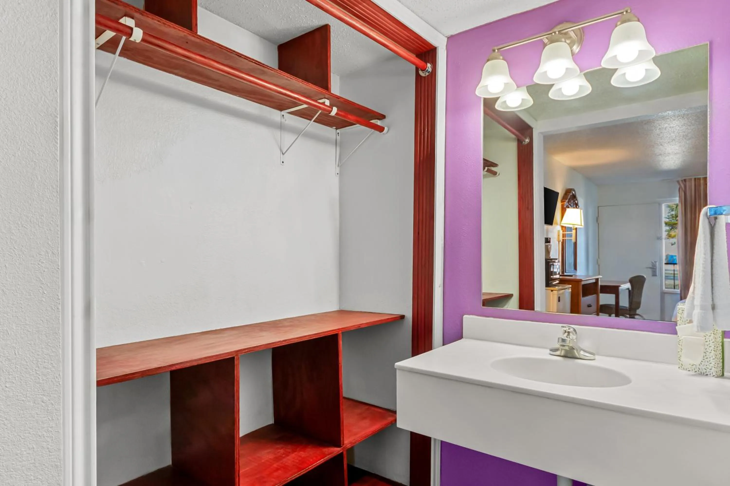 Bathroom in Knights Inn San Antonio near Frost Bank Center