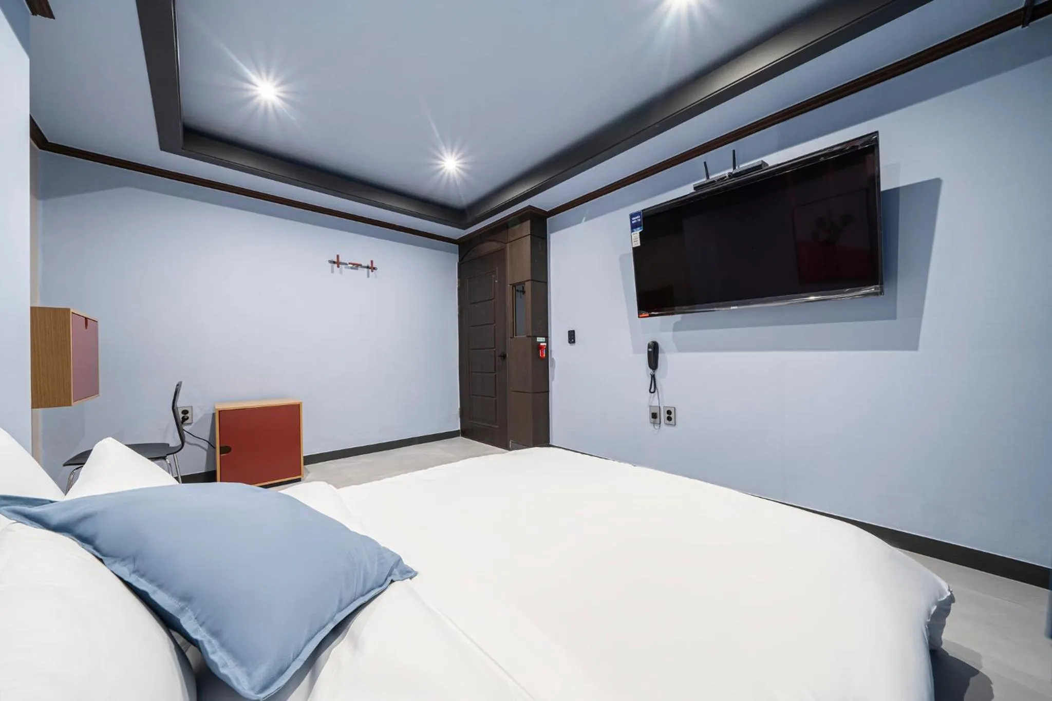 Bed in Shourin Hotel Daejeon by Aank