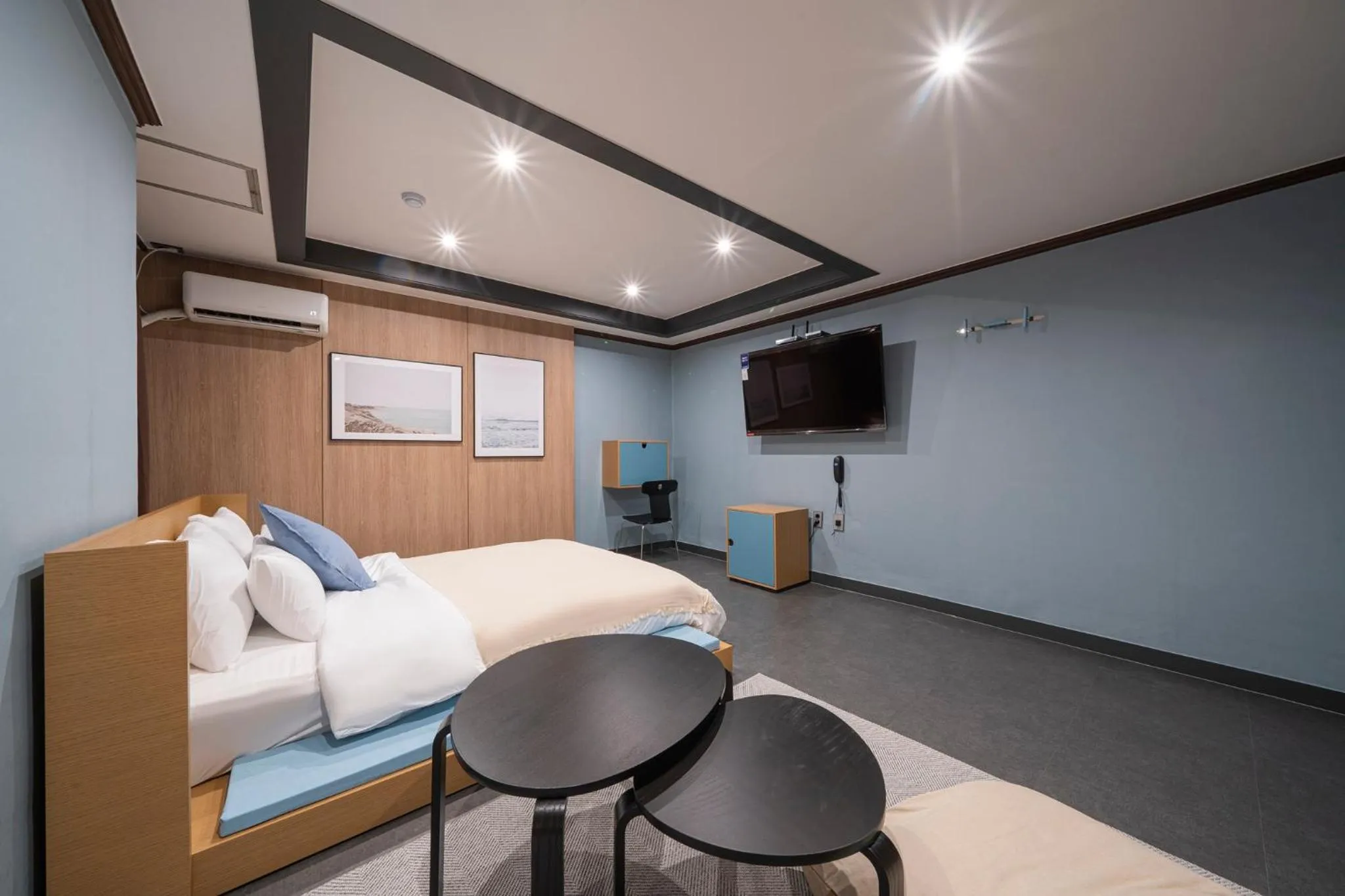 Bed in Shourin Hotel Daejeon by Aank