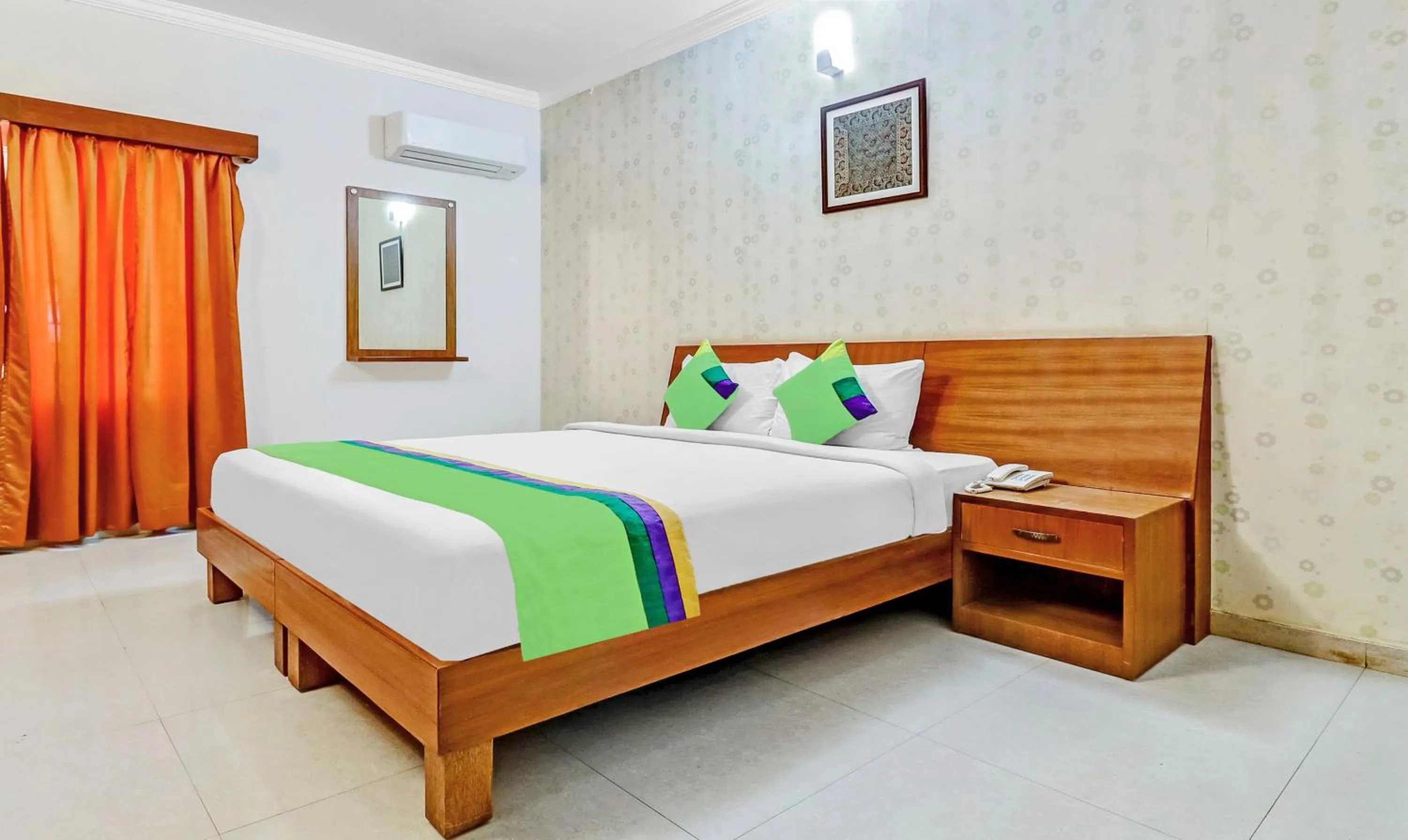 Photo of the whole room, Bed in Treebo The Grand Skyla Marathahalli