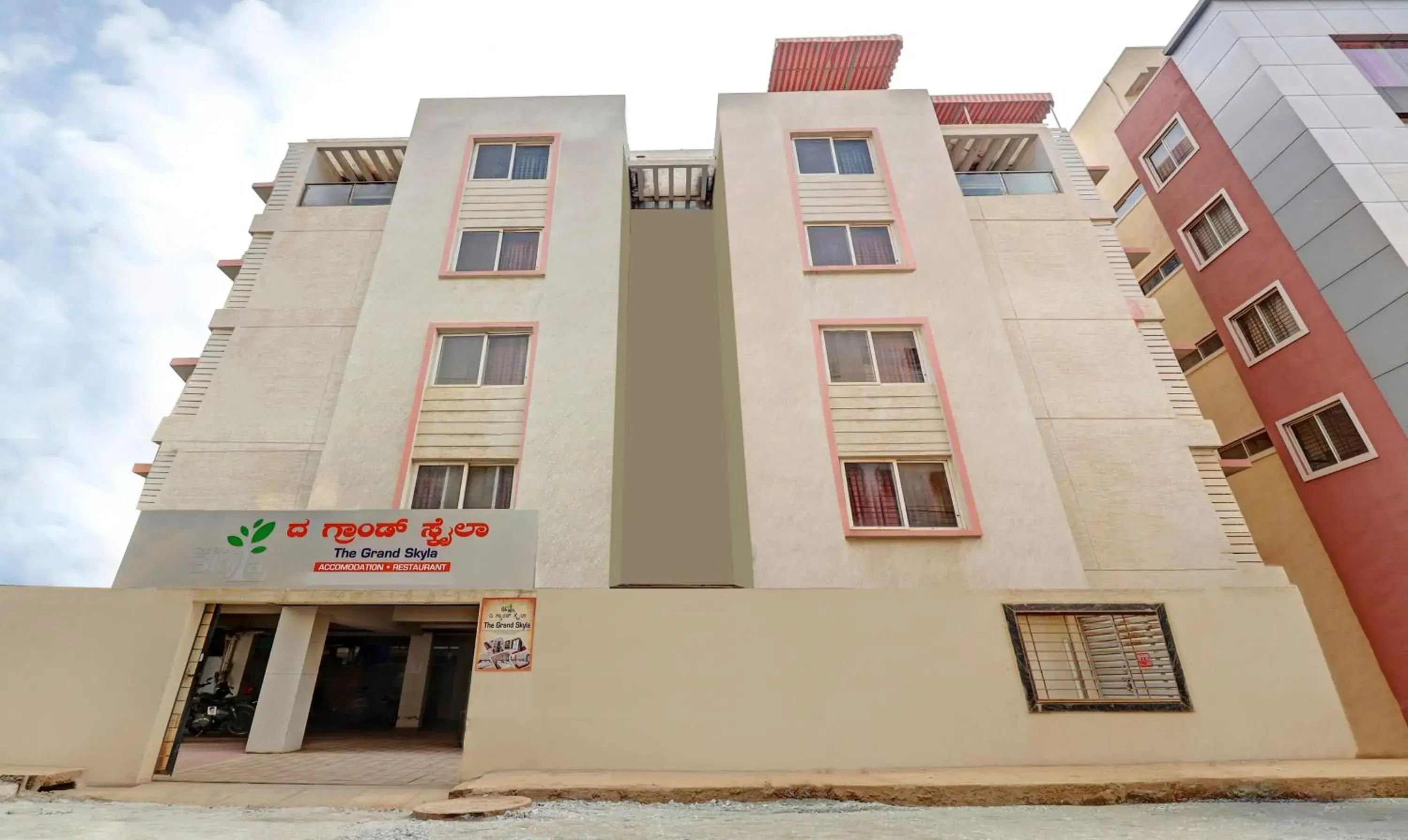 Property building in Treebo The Grand Skyla Marathahalli Property building in Treebo The Grand Skyla Marathahalli