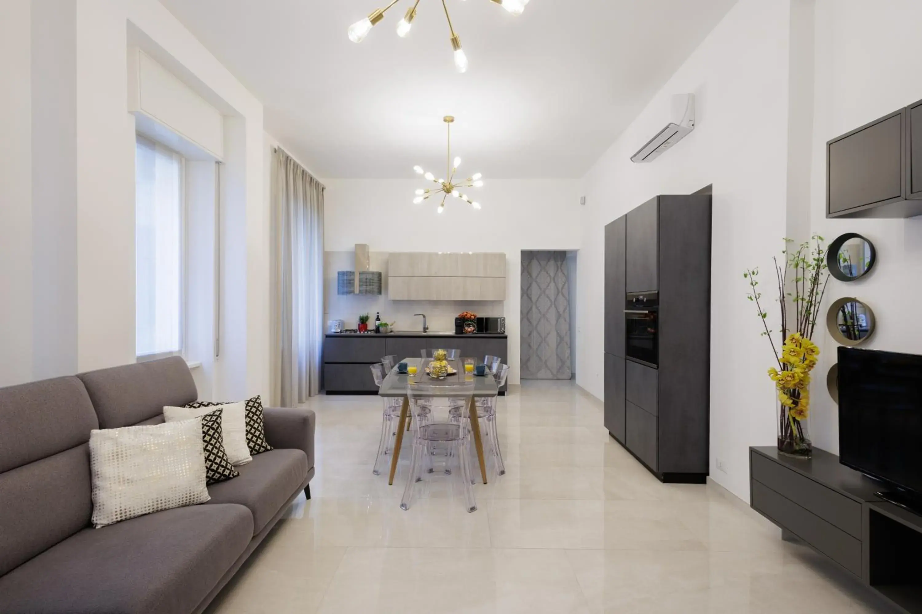 Superior Apartment in Genoa Lux Apartments with parking Superior Apartment in Genoa Lux Apartments with parking