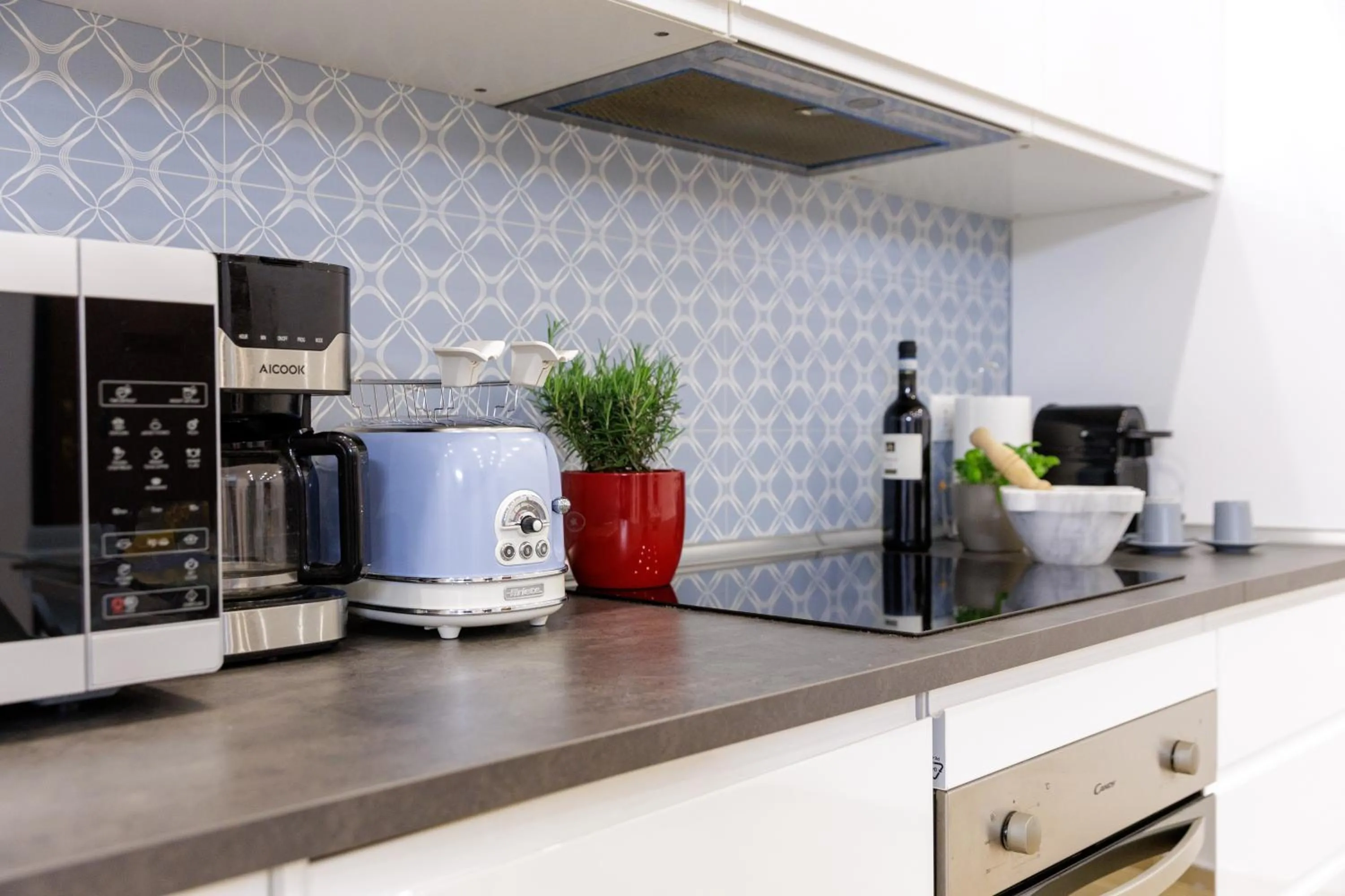 dishwasher in Genoa Lux Apartments with parking