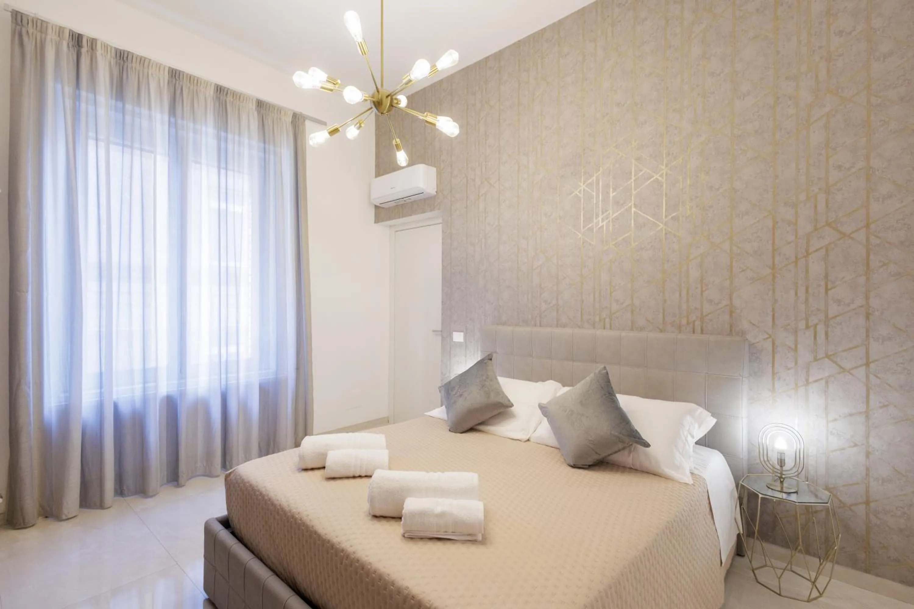 internet, Bed in Genoa Lux Apartments with parking